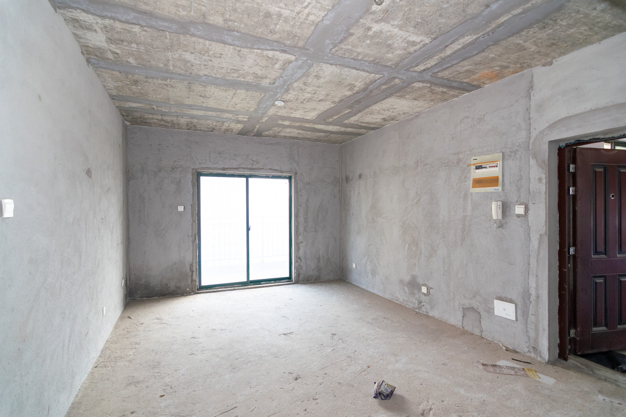 红建滨水铭城  4室2厅1卫    69.0万 红建滨水铭城  4室2厅1卫    69.0万客厅