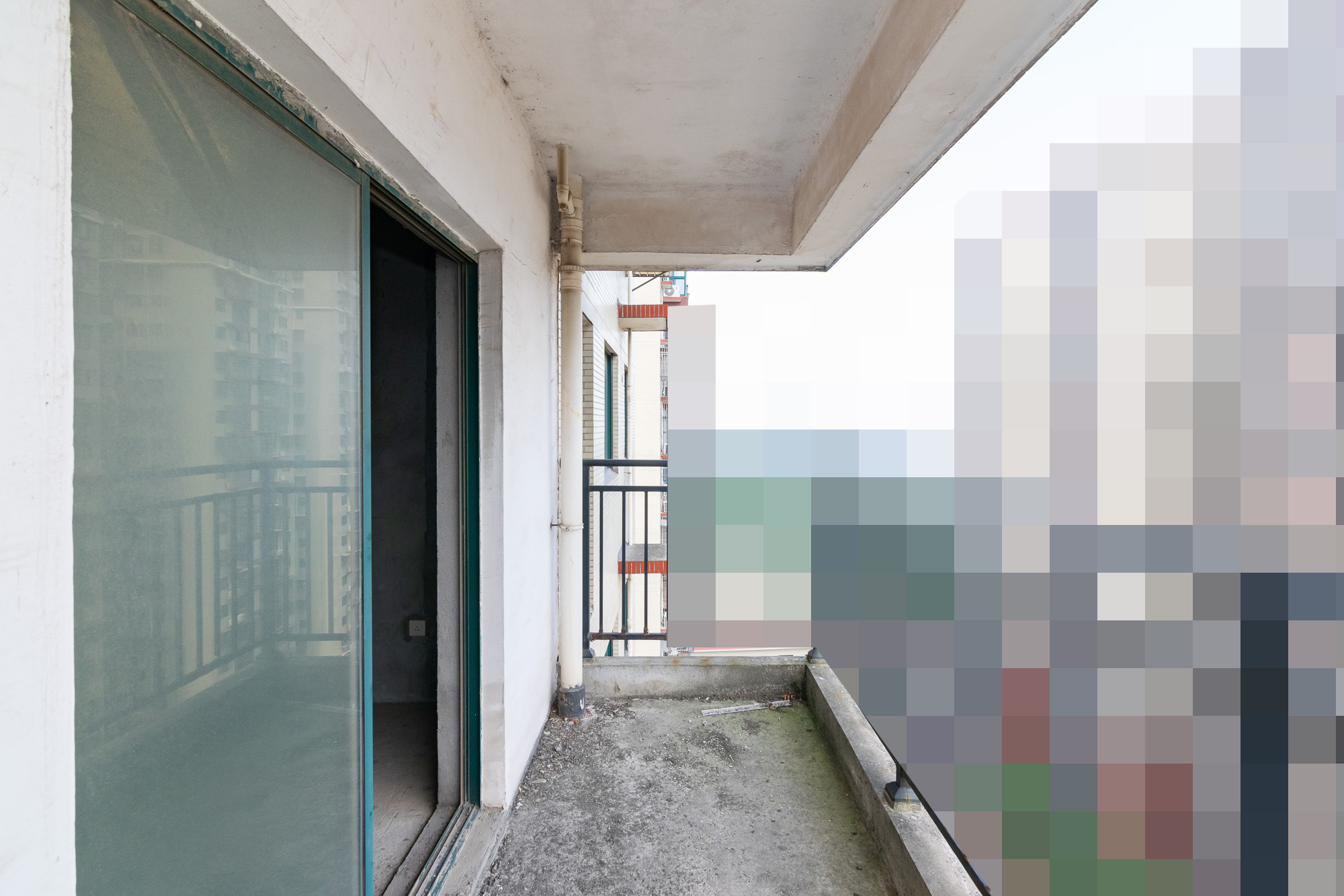 红建滨水铭城  4室2厅1卫    69.0万 红建滨水铭城  4室2厅1卫    69.0万阳台