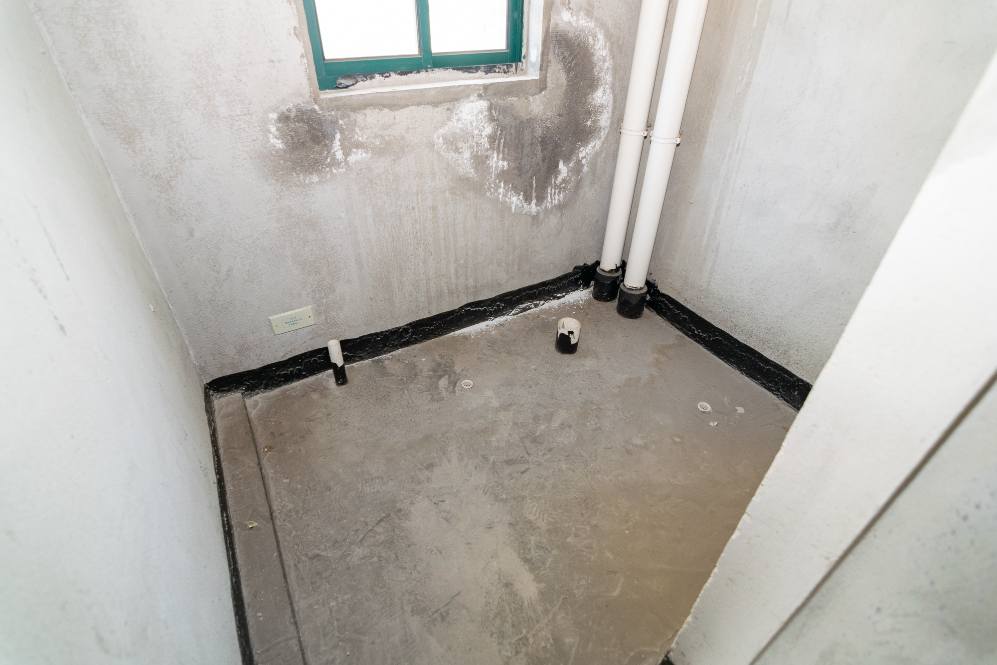 红建滨水铭城  4室2厅1卫    69.0万 红建滨水铭城  4室2厅1卫    69.0万卫生间