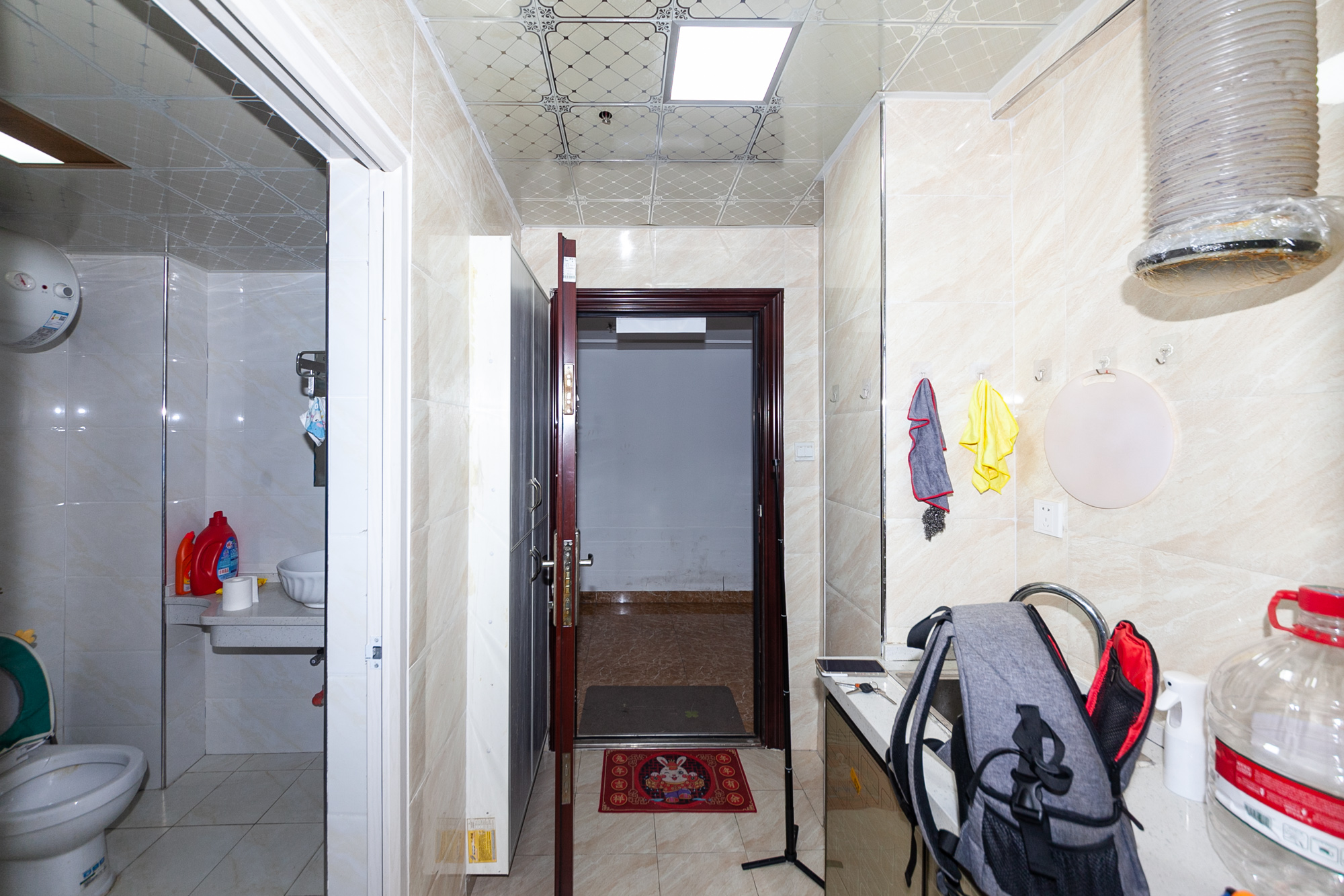 Cross尚公馆  1室1厅1卫    38.0万 Cross尚公馆  1室1厅1卫    38.0万厨房