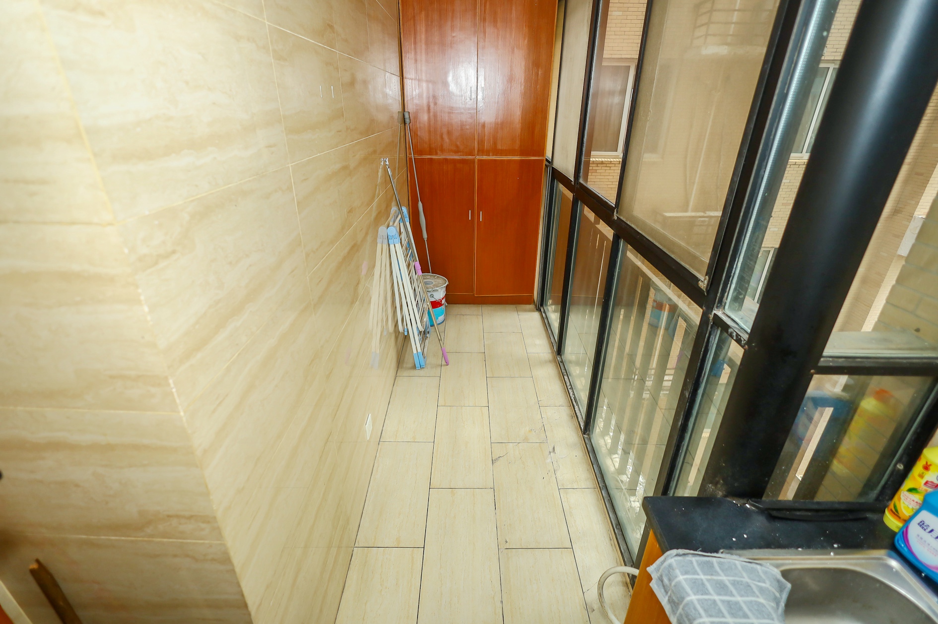 筑梦园 4室2厅2卫 86.0万 筑梦园 4室2厅2卫 86.0万厨房