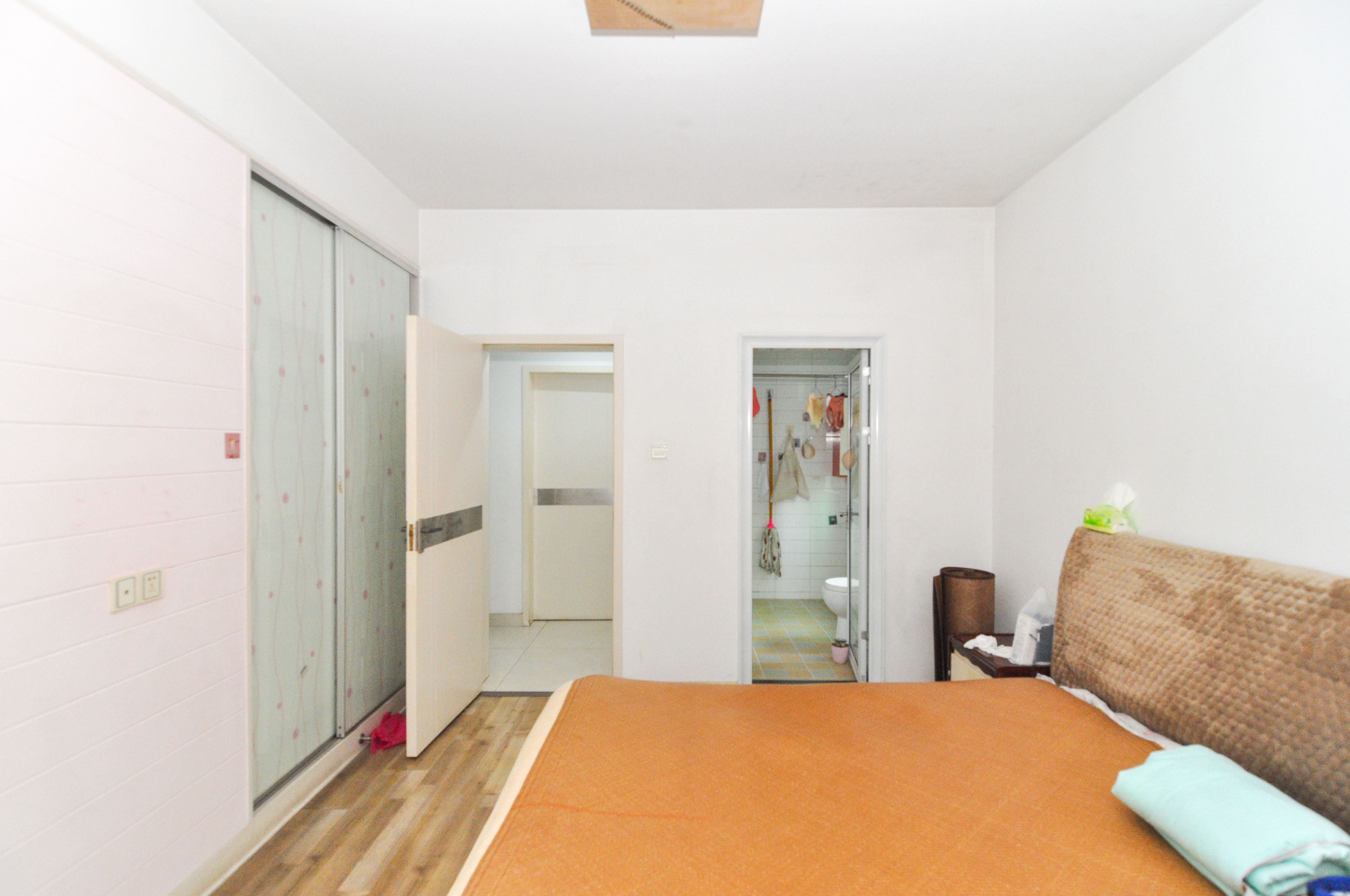 麓谷加州阳光  4室2厅2卫    120.0万 麓谷加州阳光  4室2厅2卫    120.0万其他