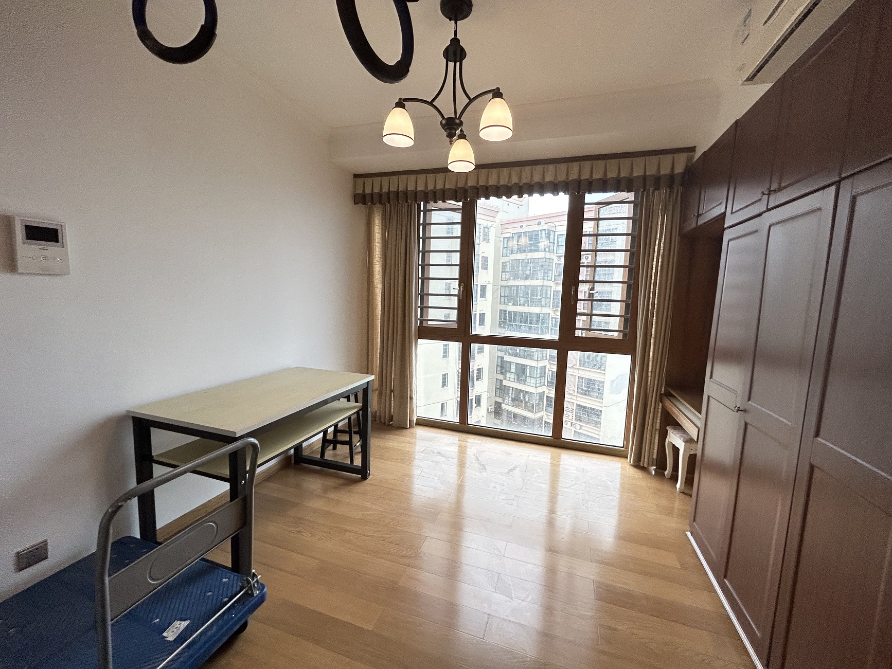 翠谷城  4室2厅2卫    75.0万 翠谷城  4室2厅2卫    75.0万室内图