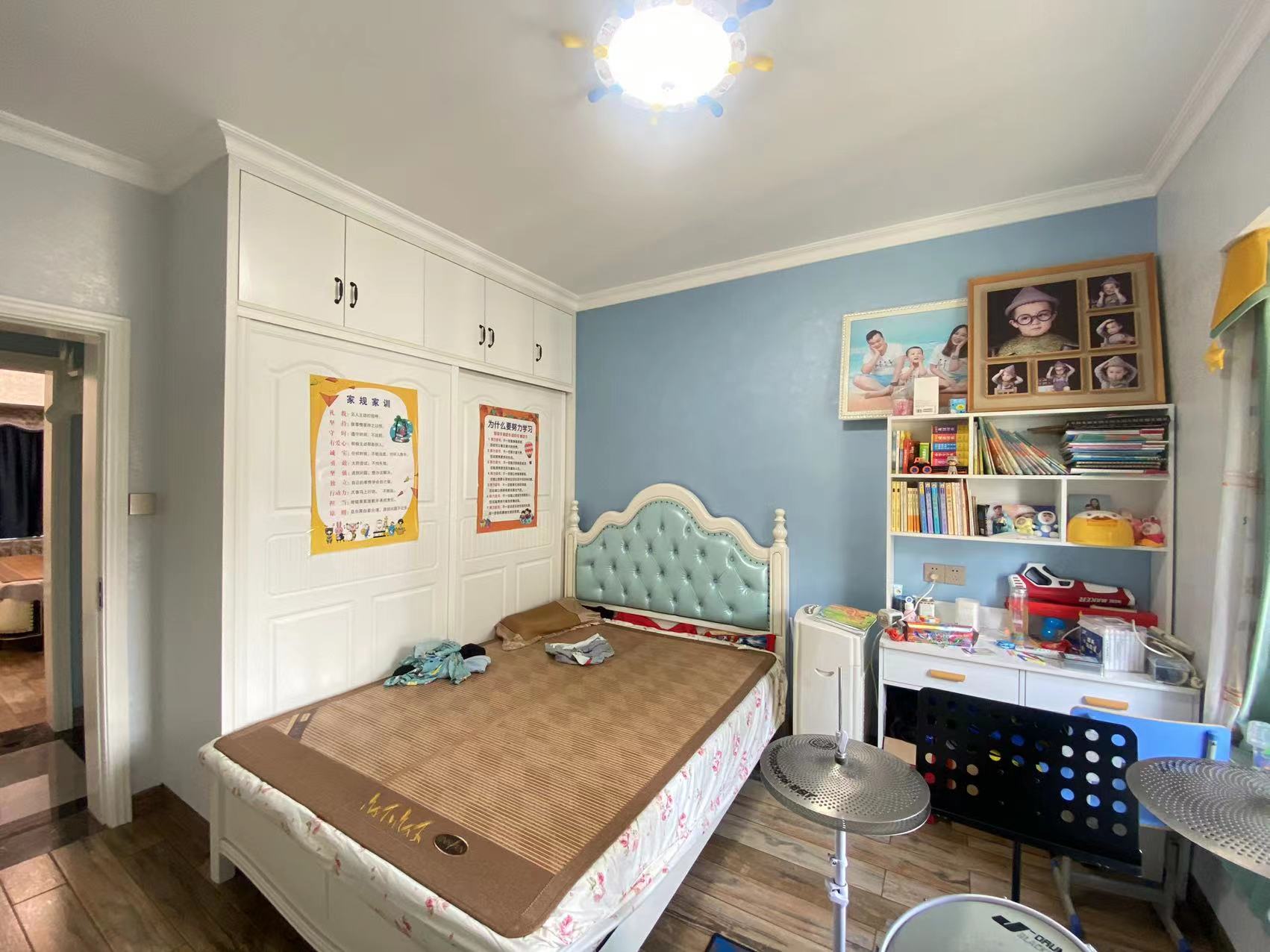 体育新城 3室2厅2卫 71.8万 体育新城 3室2厅2卫 71.8万室内图