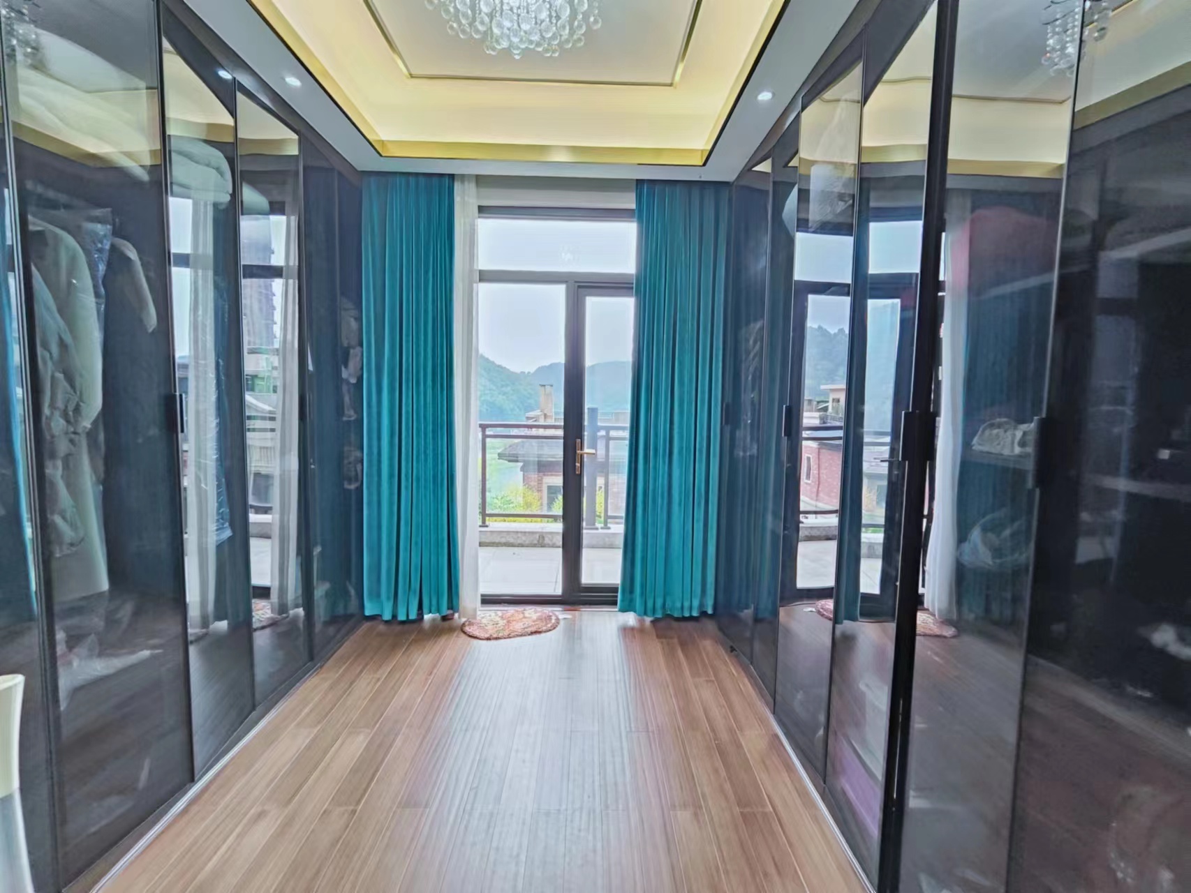 翡翠公园(北大资源) 4室3厅3卫 190.0万 翡翠公园(北大资源) 4室3厅3卫 190.0万室内图