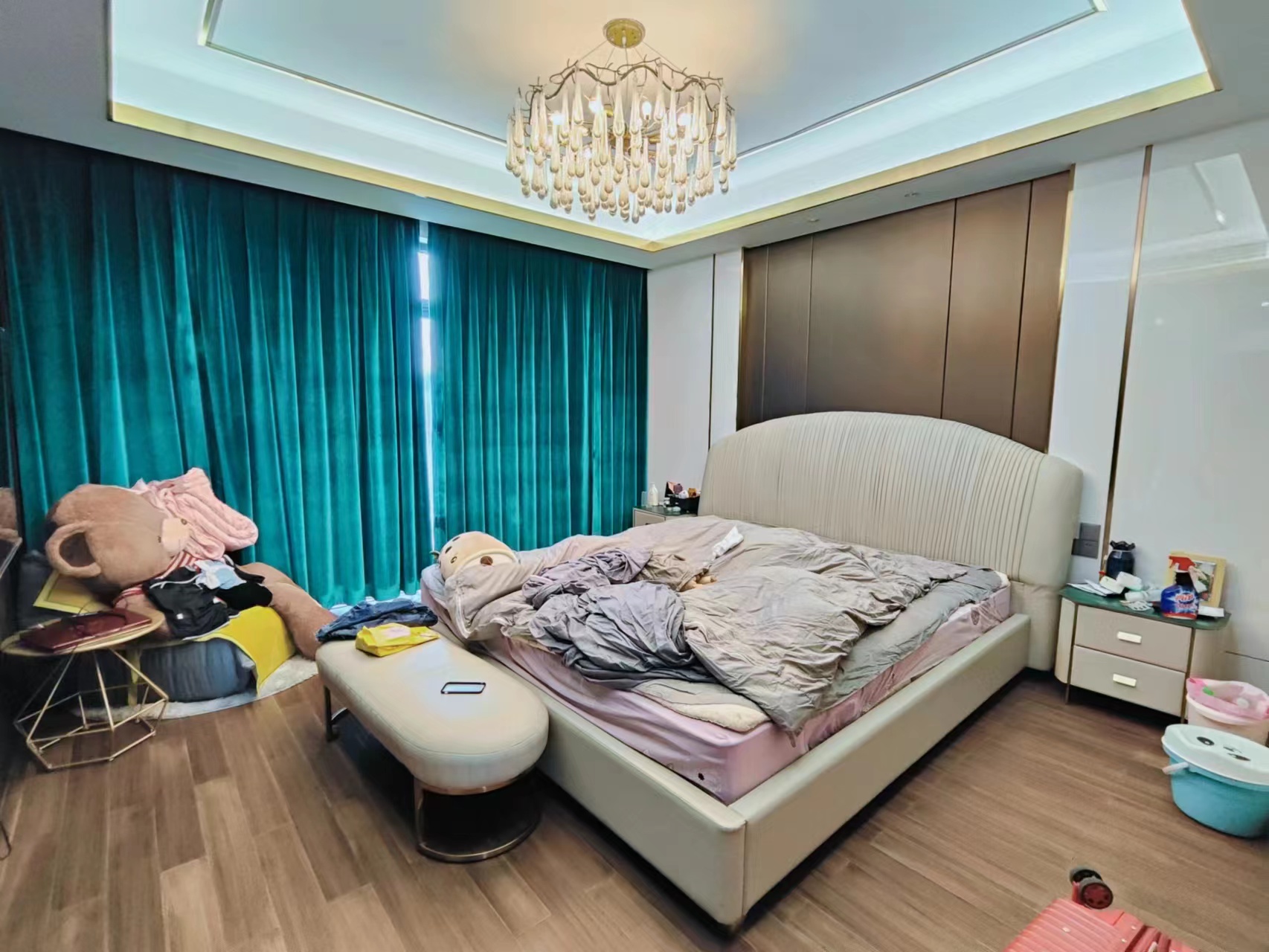 翡翠公园(北大资源) 4室3厅3卫 190.0万 翡翠公园(北大资源) 4室3厅3卫 190.0万室内图