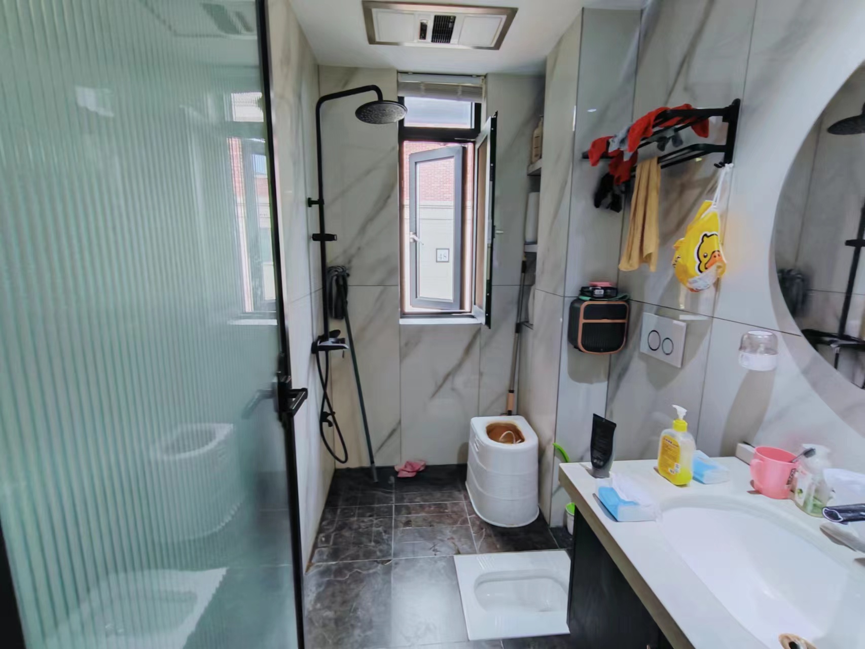 翡翠公园(北大资源) 4室3厅3卫 190.0万 翡翠公园(北大资源) 4室3厅3卫 190.0万室内图