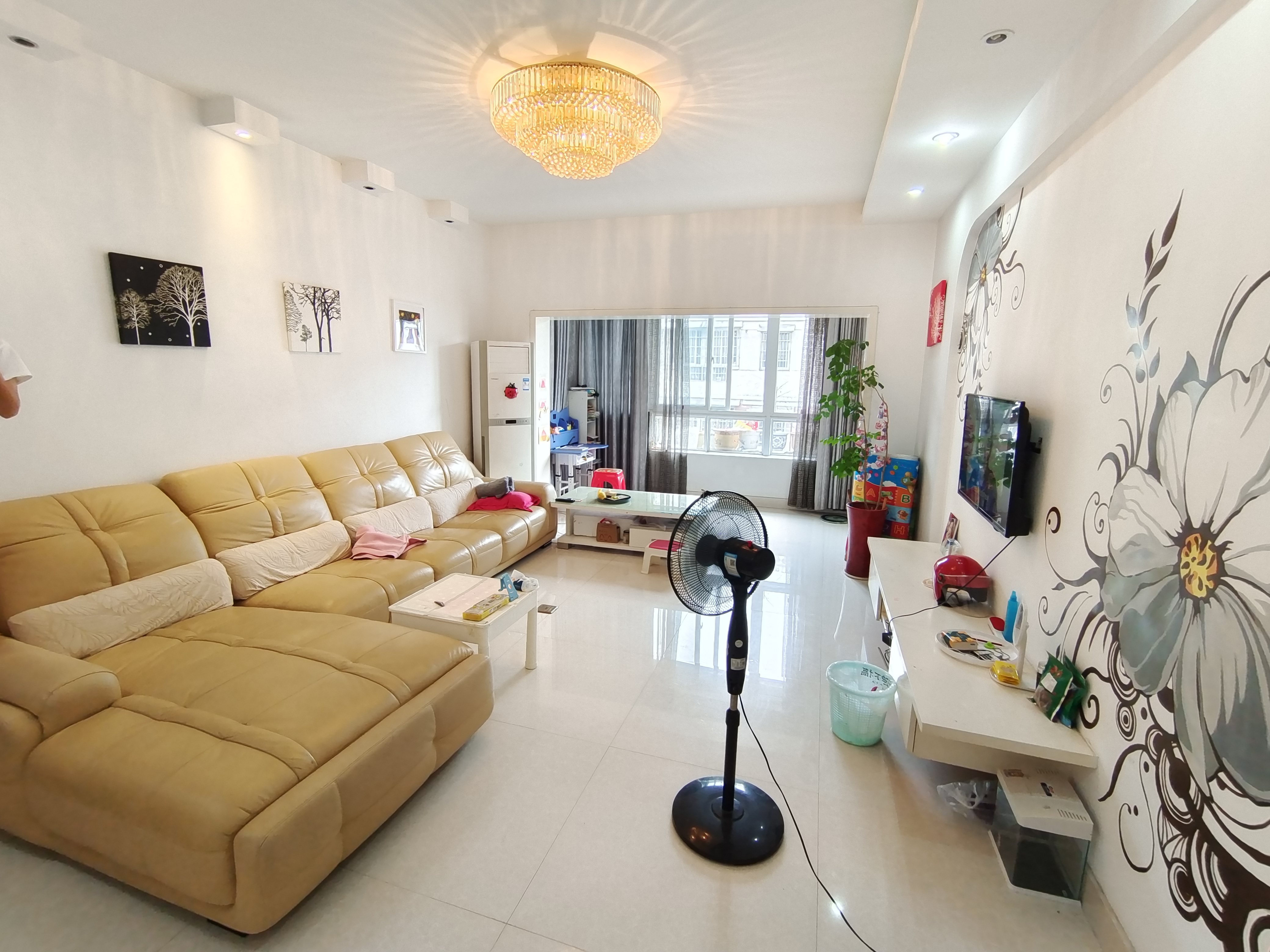 熹悦花都 3室2厅2卫 48.0万 熹悦花都 3室2厅2卫 48.0万室内图