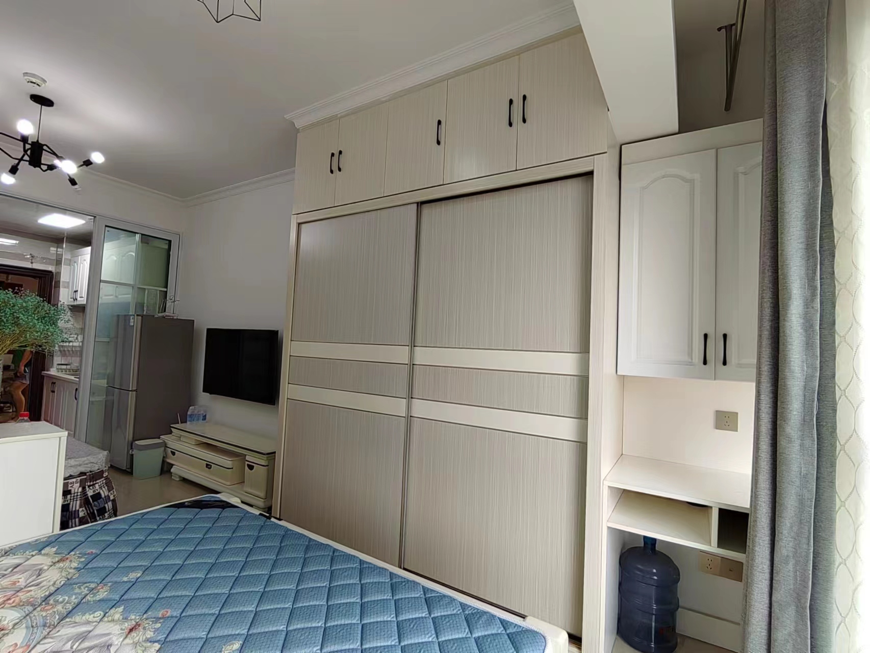 吉星广场 1室1厅1卫 1200.00元/月 吉星广场 1室1厅1卫 1200.00元/月室内图