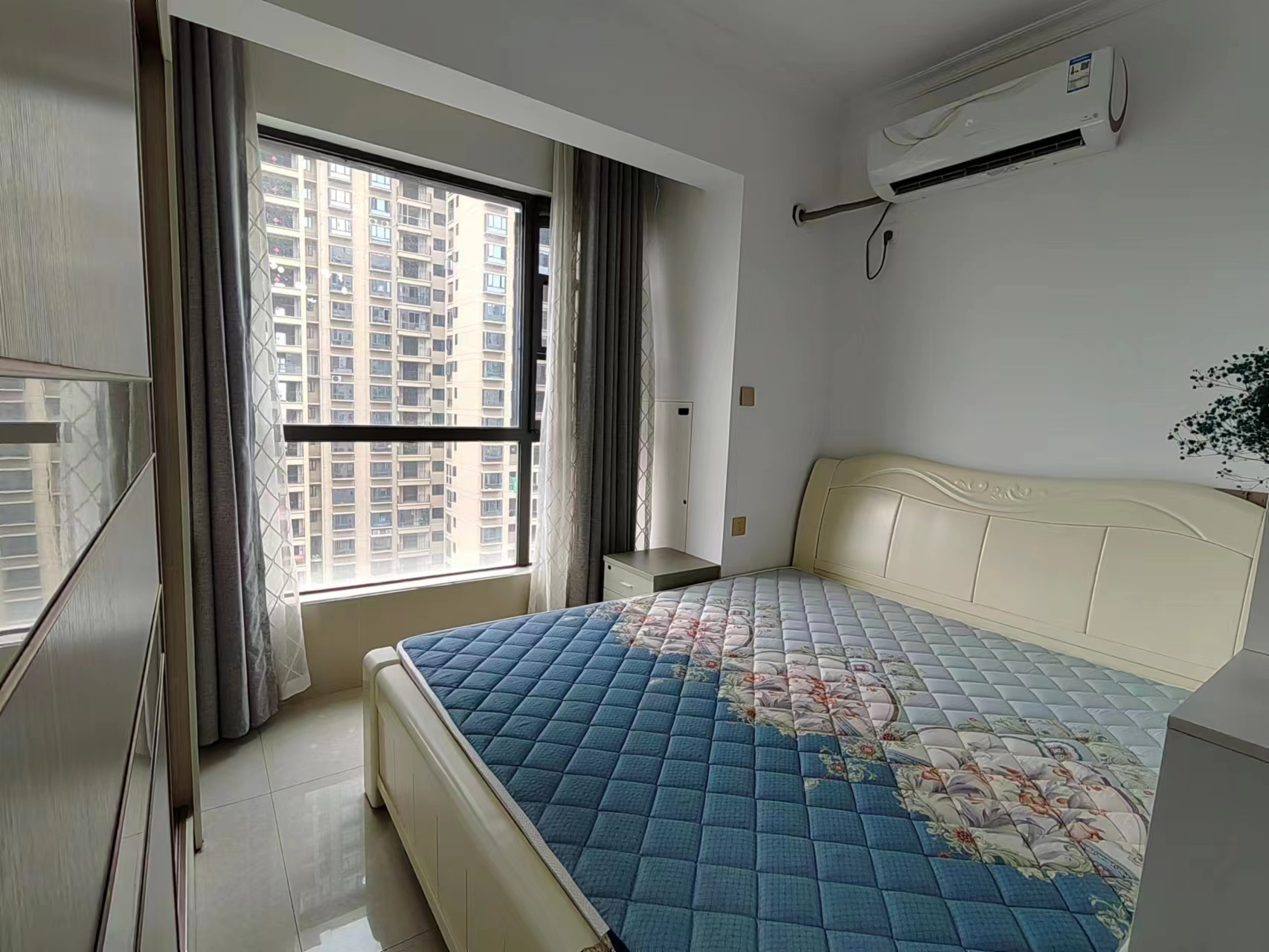 吉星广场 1室1厅1卫 1200.00元/月 吉星广场 1室1厅1卫 1200.00元/月室内图