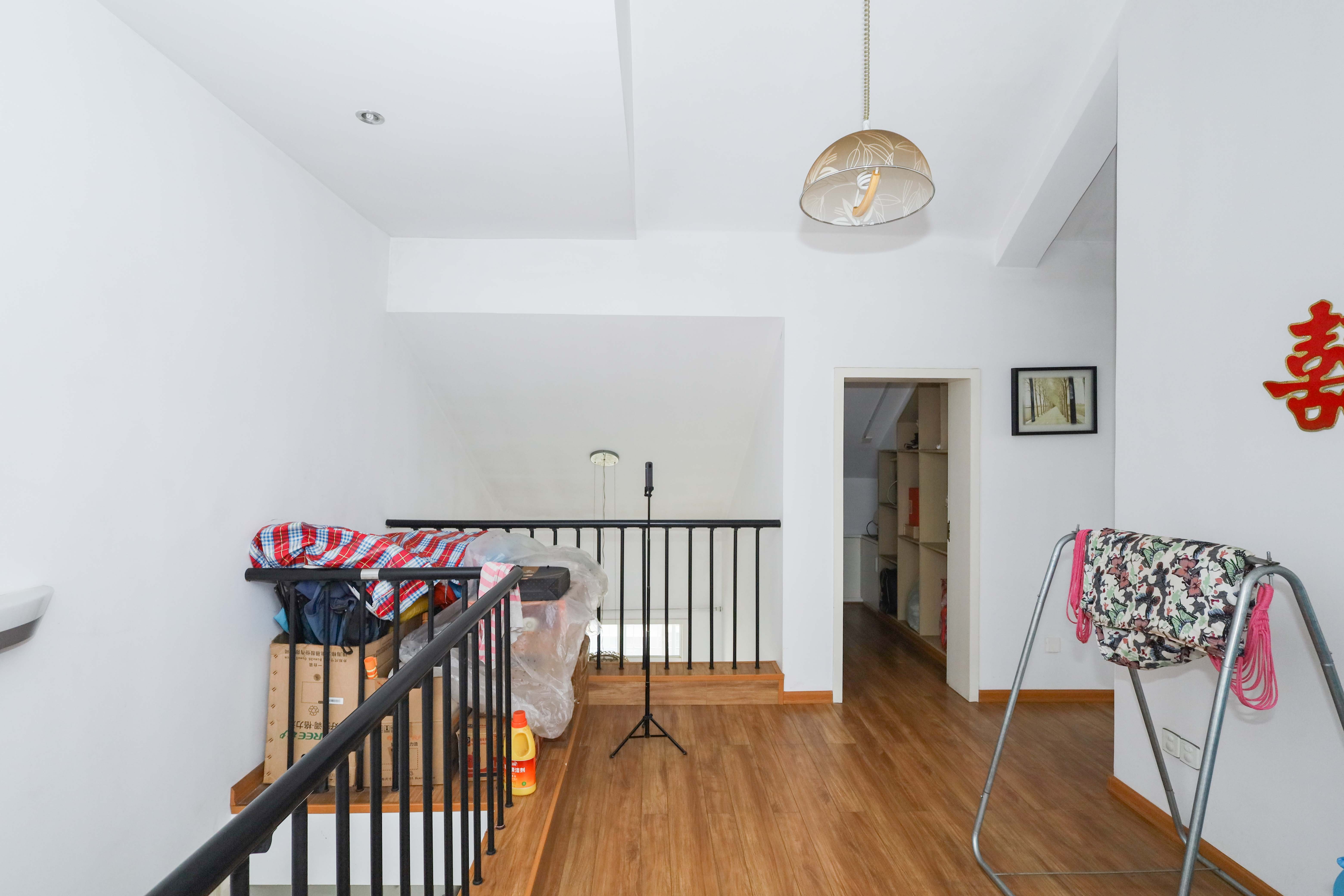 山水英伦 3室2厅2卫 68.0万 山水英伦 3室2厅2卫 68.0万其他