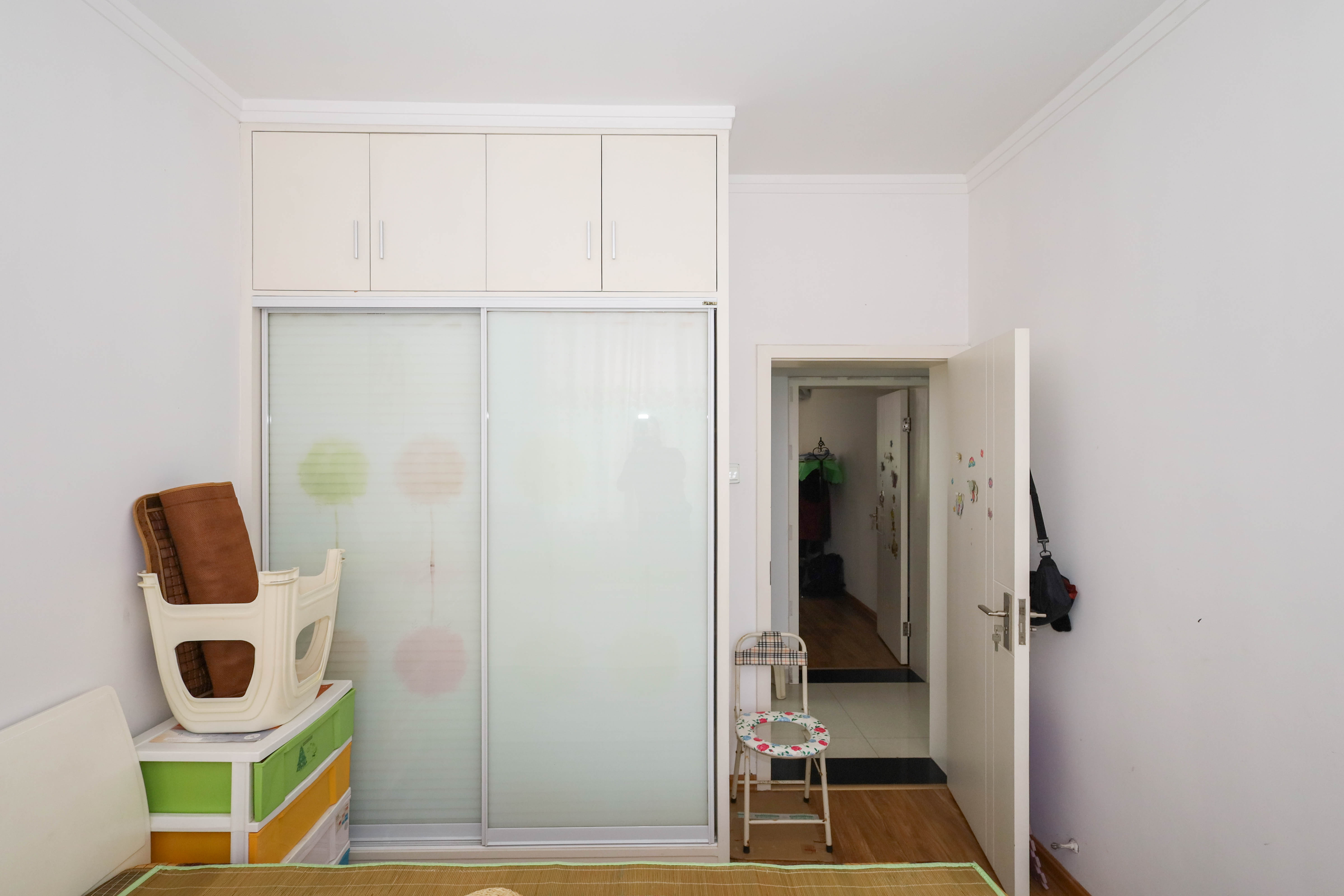 山水英伦 3室2厅2卫 68.0万 山水英伦 3室2厅2卫 68.0万卧室