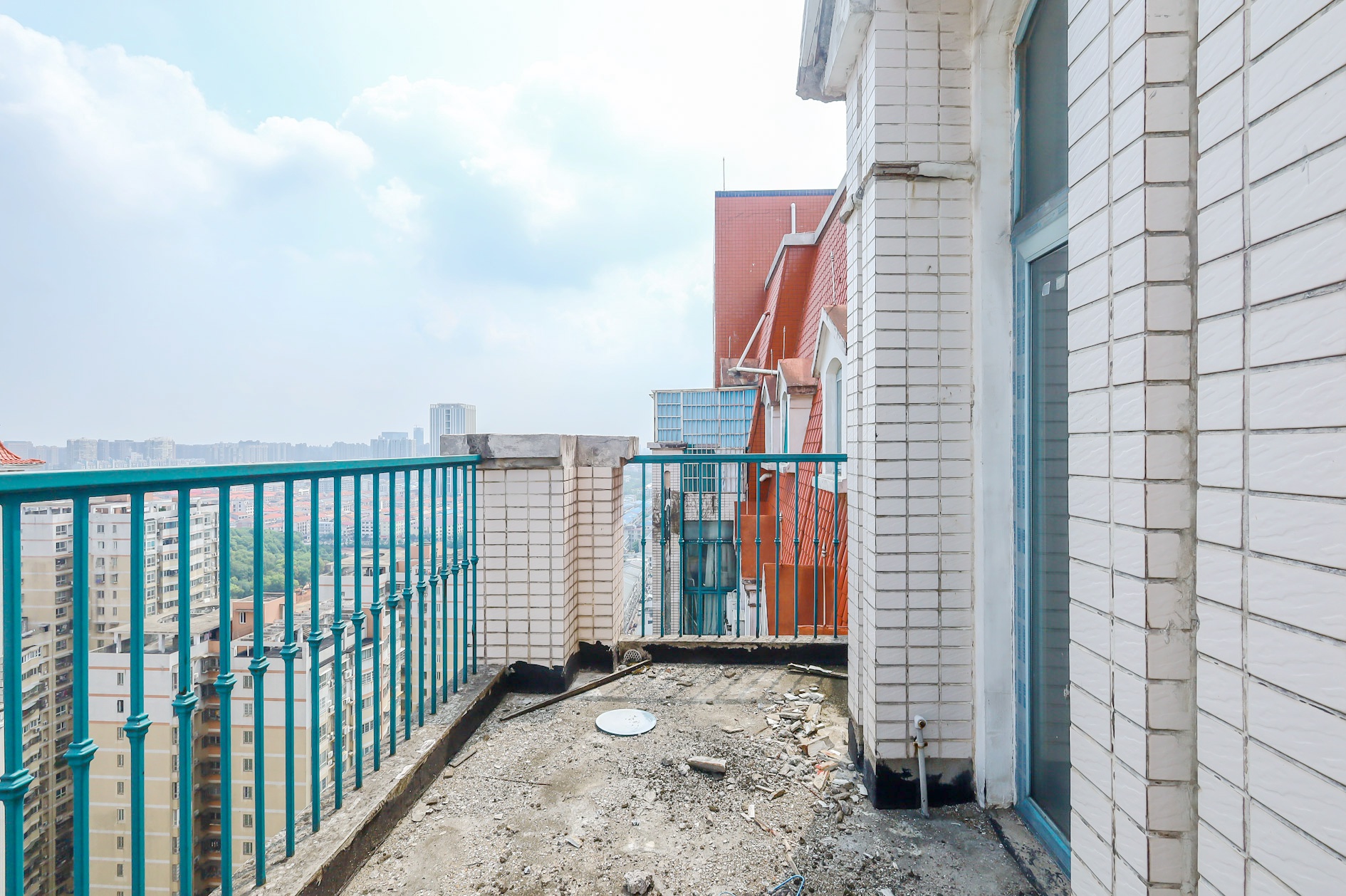 蝴蝶谷 3室2厅1卫 39.78万 蝴蝶谷 3室2厅1卫 39.78万阳台