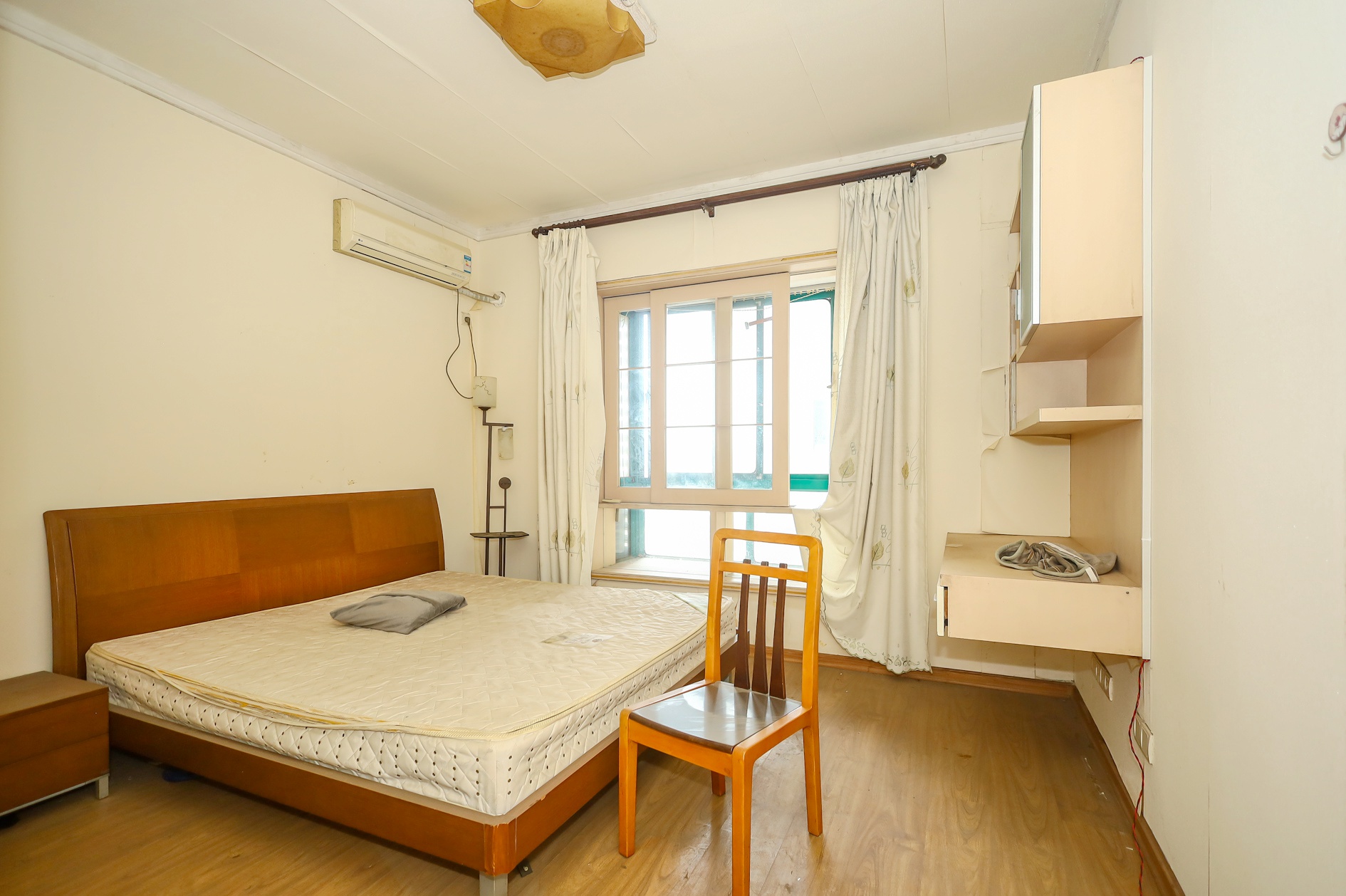 明城公寓 2室2厅1卫 62.0万 明城公寓 2室2厅1卫 62.0万卧室