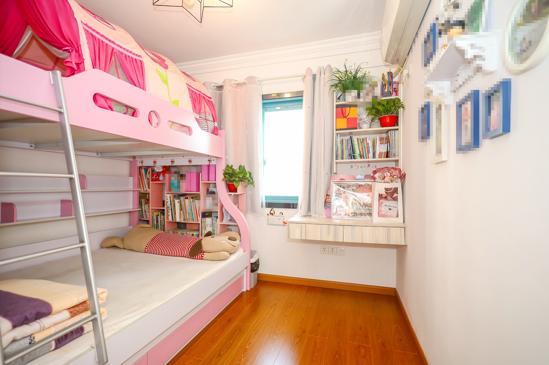 蝴蝶谷 3室2厅1卫 89.8万 蝴蝶谷 3室2厅1卫 89.8万卧室