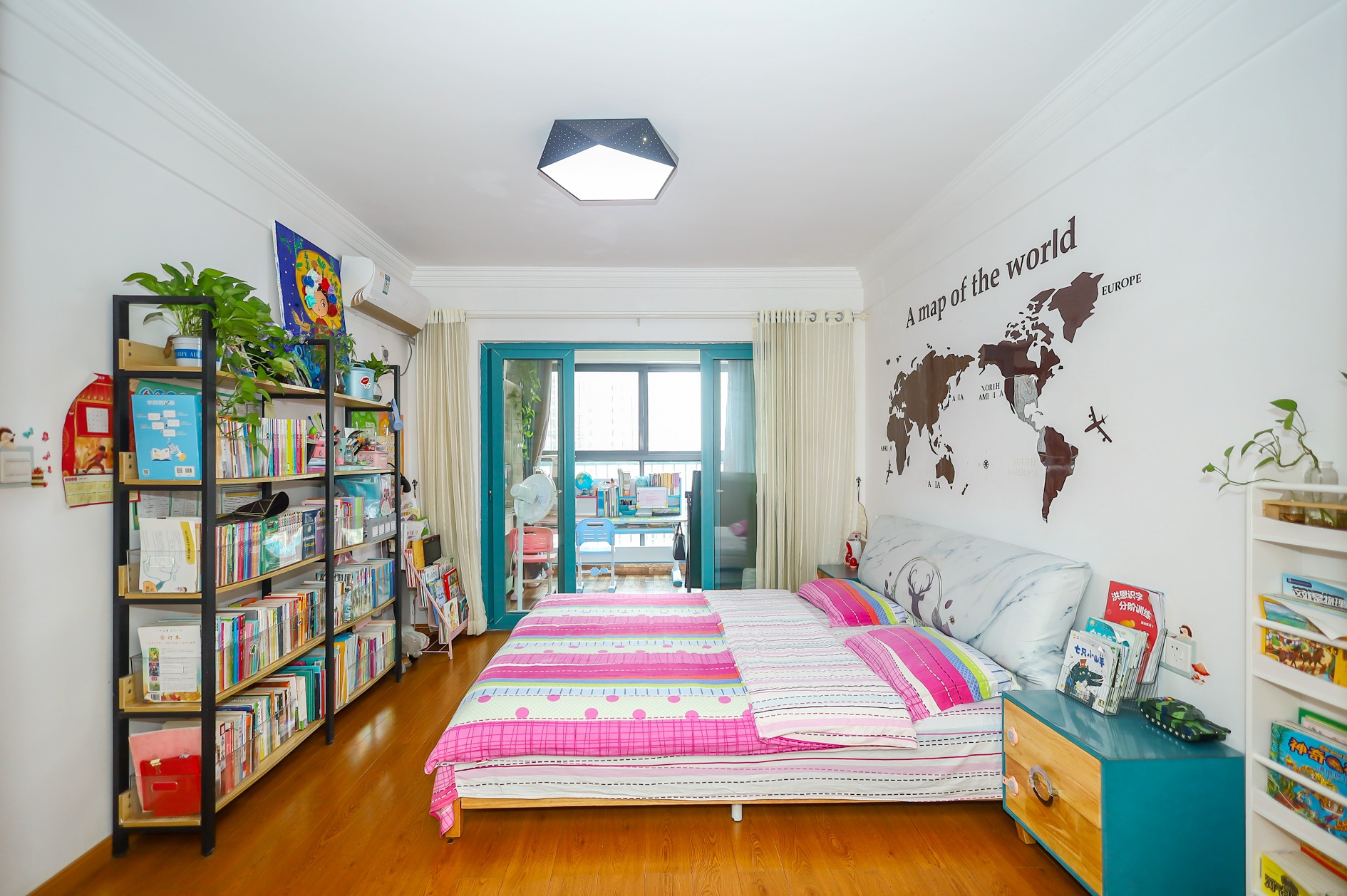 蝴蝶谷 3室2厅1卫 89.8万 蝴蝶谷 3室2厅1卫 89.8万卧室