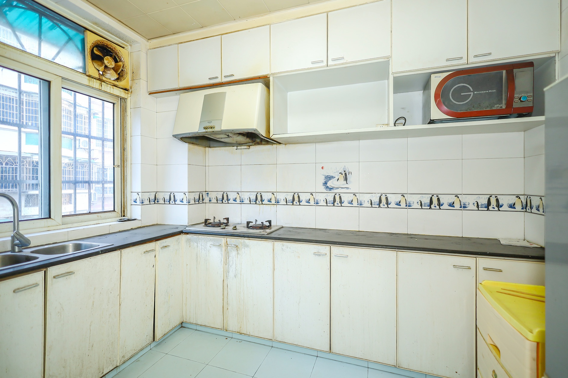 圆梦家园  4室2厅2卫    65.0万 圆梦家园  4室2厅2卫    65.0万厨房