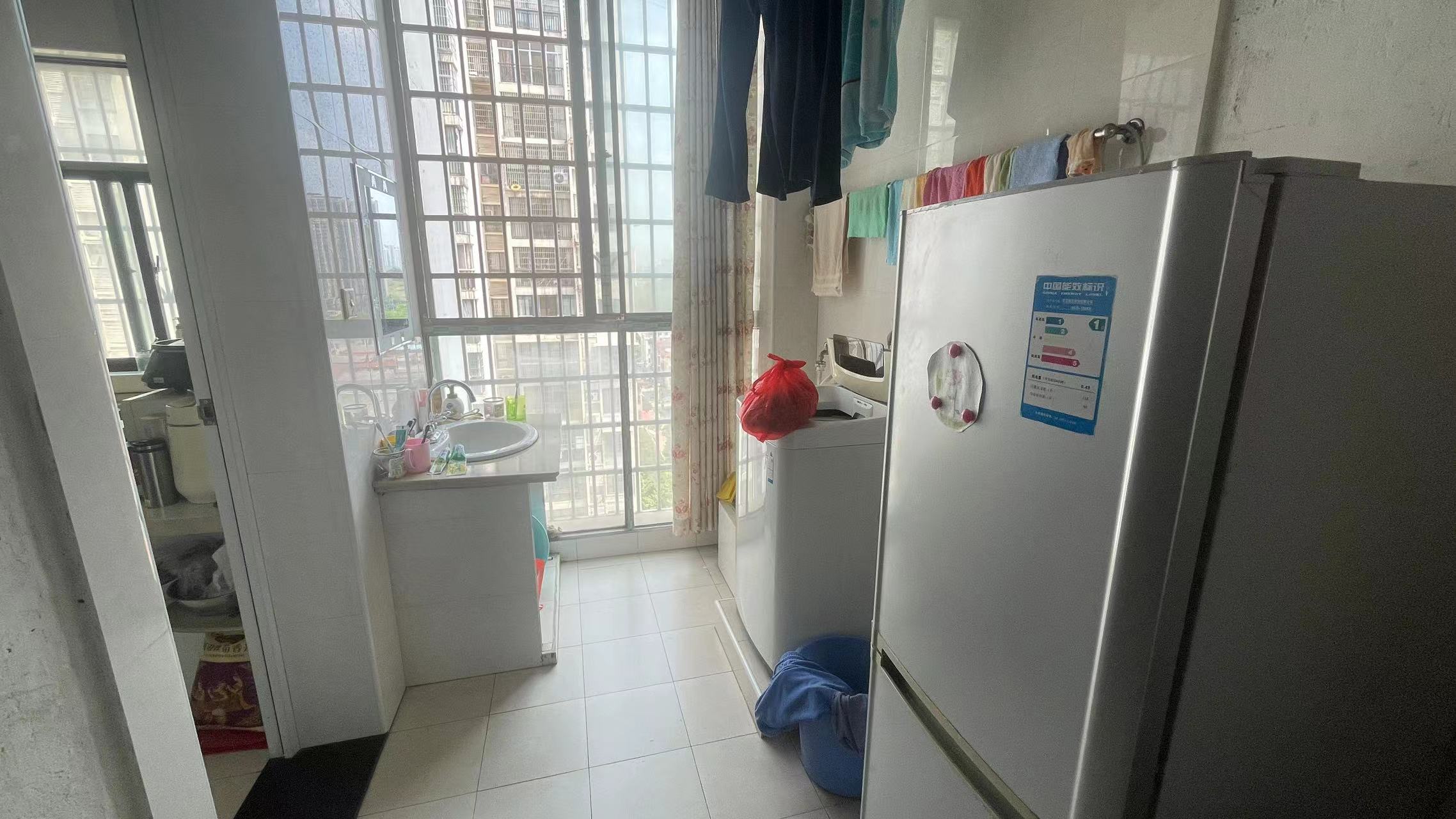 荷塘月色红旗南路46号 3室2厅2卫 53.8万 荷塘月色红旗南路46号 3室2厅2卫 53.8万室内图