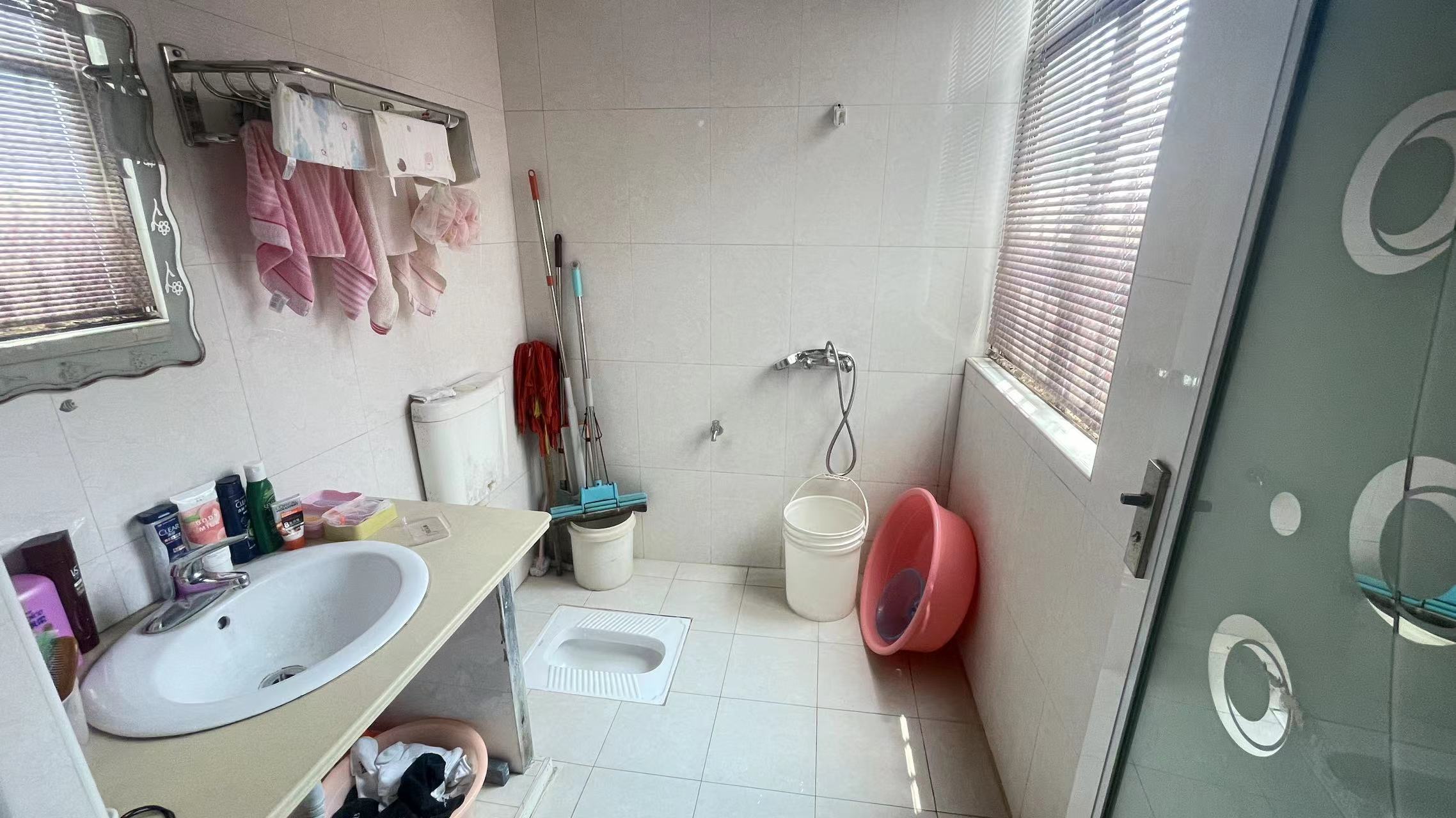 荷塘月色红旗南路46号 3室2厅2卫 53.8万 荷塘月色红旗南路46号 3室2厅2卫 53.8万室内图