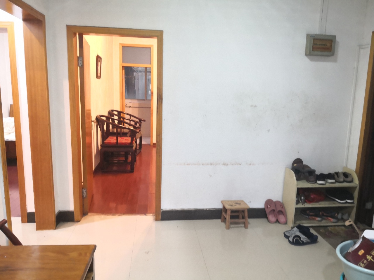 430朝阳村(宋家桥朝阳村) 2室2厅1卫 13.8万 430朝阳村(宋家桥朝阳村) 2室2厅1卫 13.8万室内图