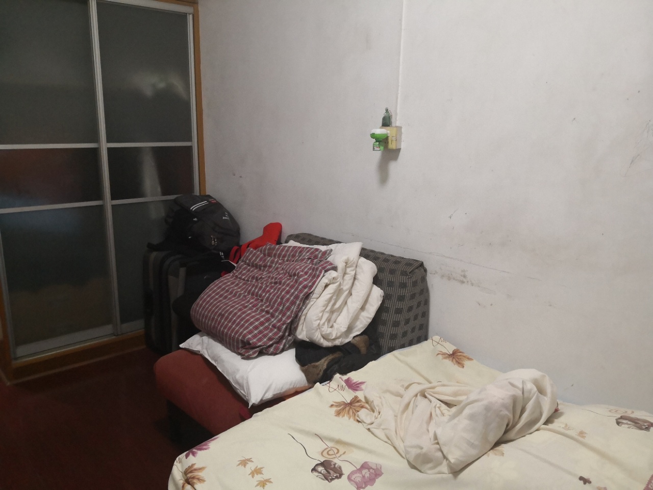 430朝阳村(宋家桥朝阳村) 2室2厅1卫 13.8万 430朝阳村(宋家桥朝阳村) 2室2厅1卫 13.8万室内图