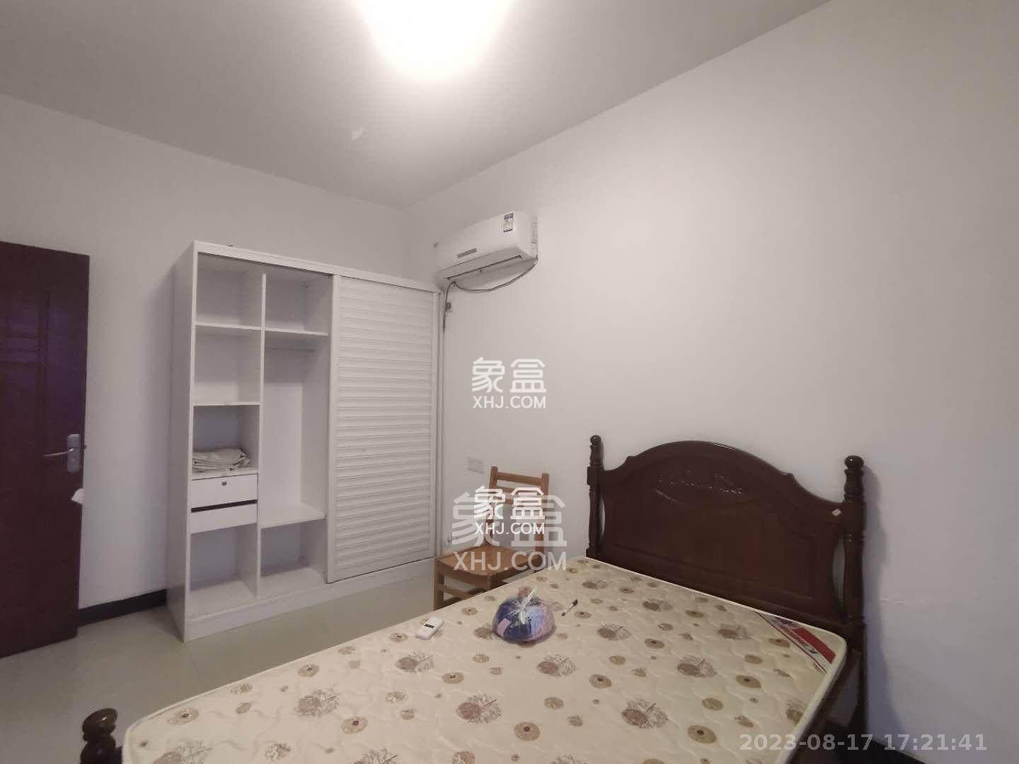 鑫远湘府逸园  3室2厅2卫   2300.00元/月室内图