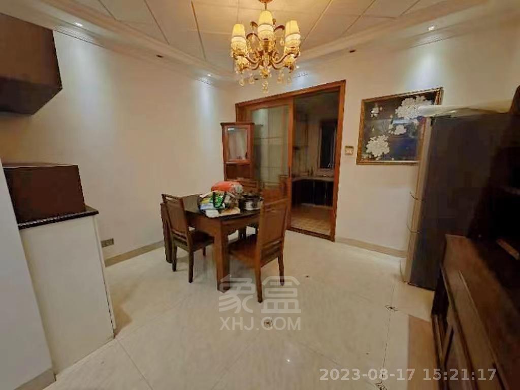 裕景龙苑 3室2厅2卫 1500.00元/月 裕景龙苑 3室2厅2卫 1500.00元/月室内图