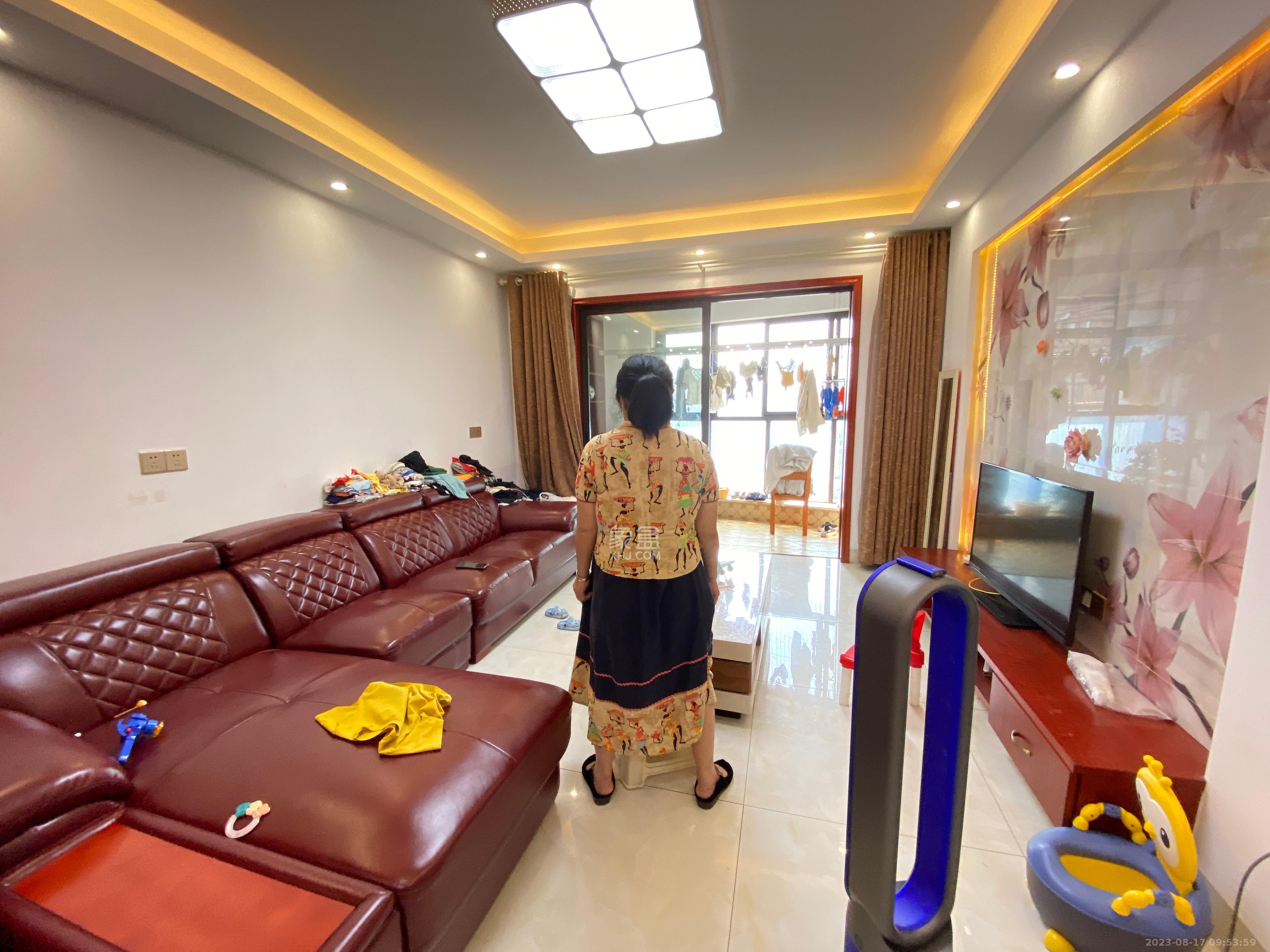润和紫郡一期  2室2厅1卫   2000.00元/月室内图