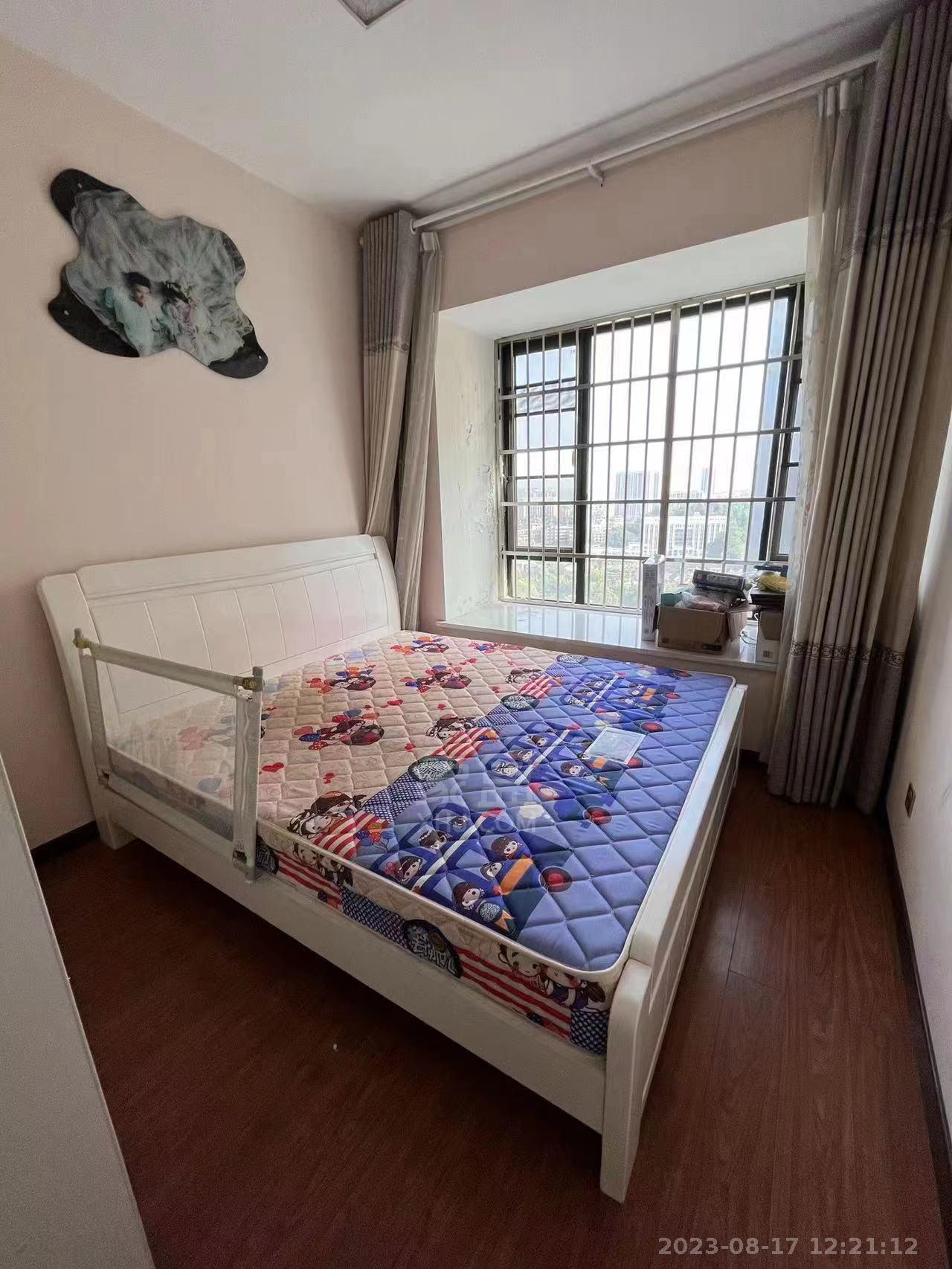 莱茵小镇  3室2厅2卫   2000.00元/月室内图