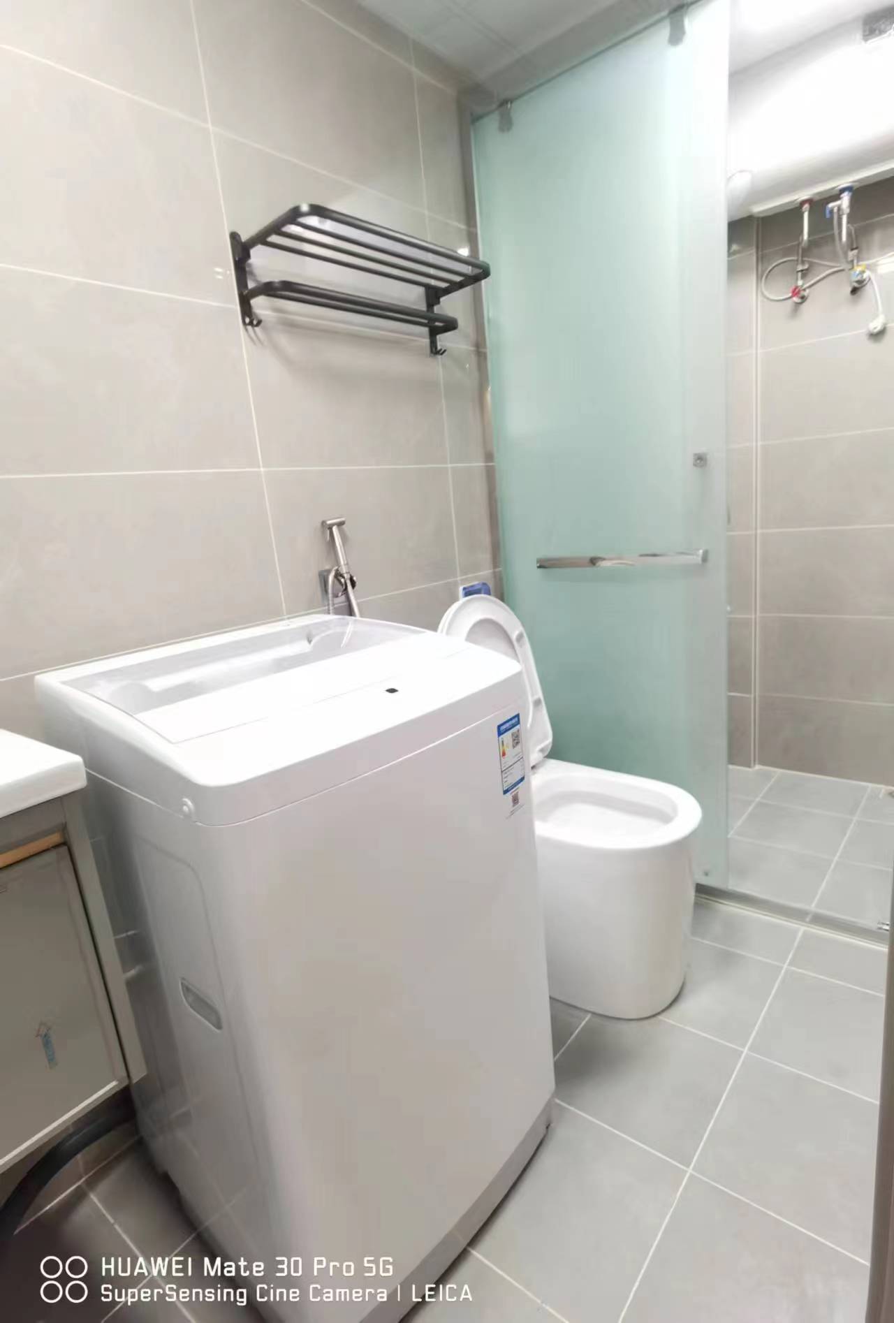 恒大滨河左岸  1室1厅1卫   1500.00元/月室内图