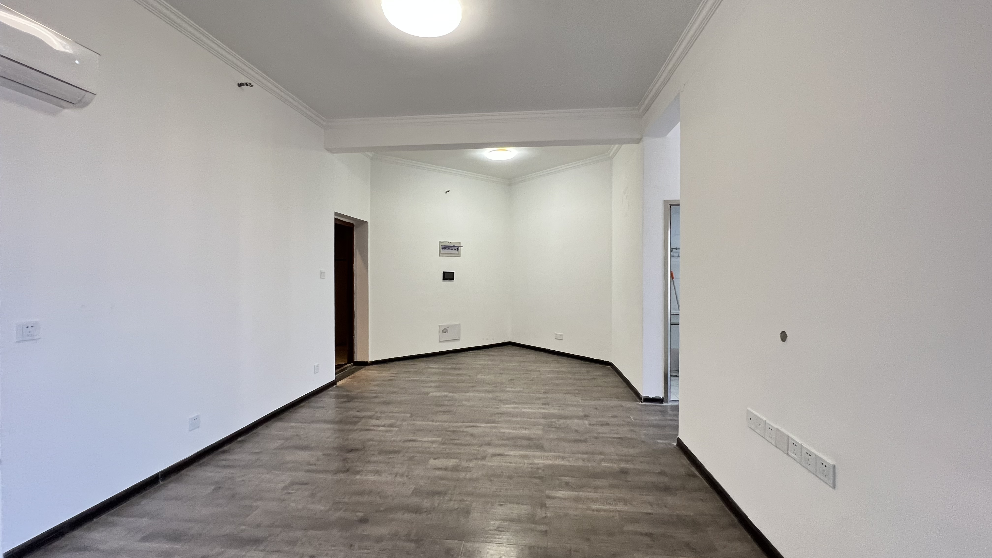 庐山一号  2室1厅1卫    46.8万 庐山一号  2室1厅1卫    46.8万室内图