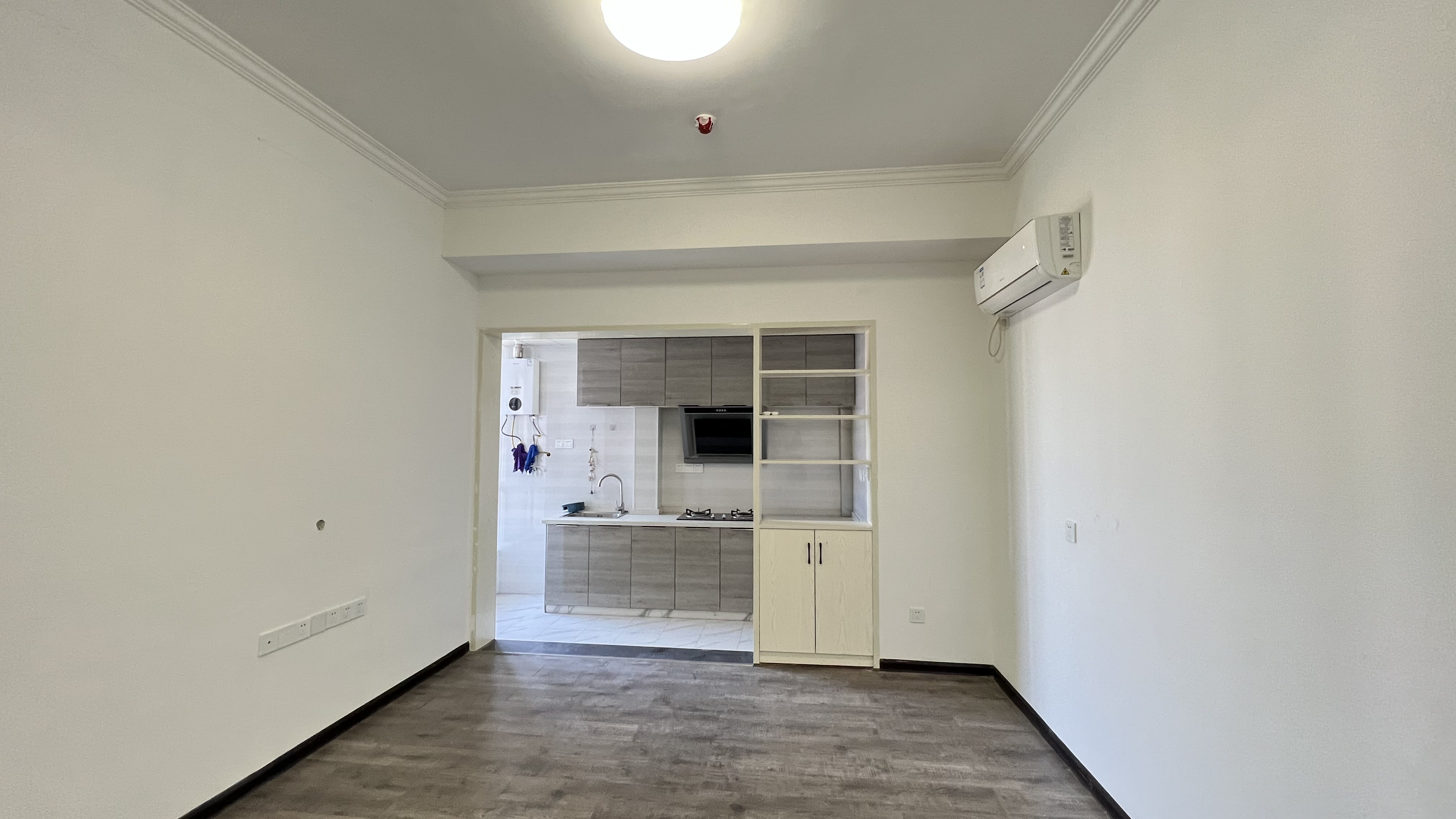 庐山一号  2室1厅1卫    46.8万 庐山一号  2室1厅1卫    46.8万室内图