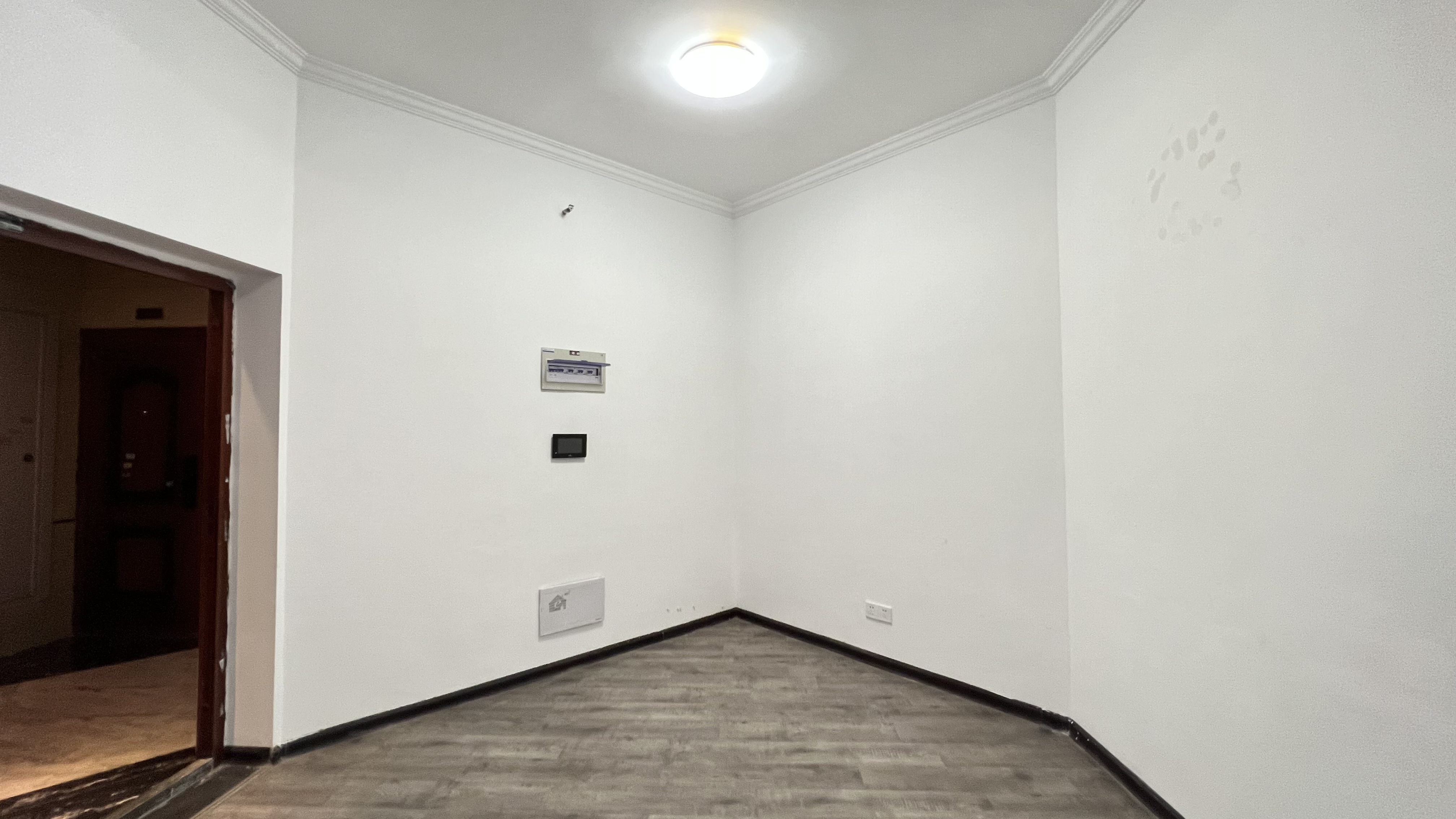 庐山一号  2室1厅1卫    46.8万 庐山一号  2室1厅1卫    46.8万室内图