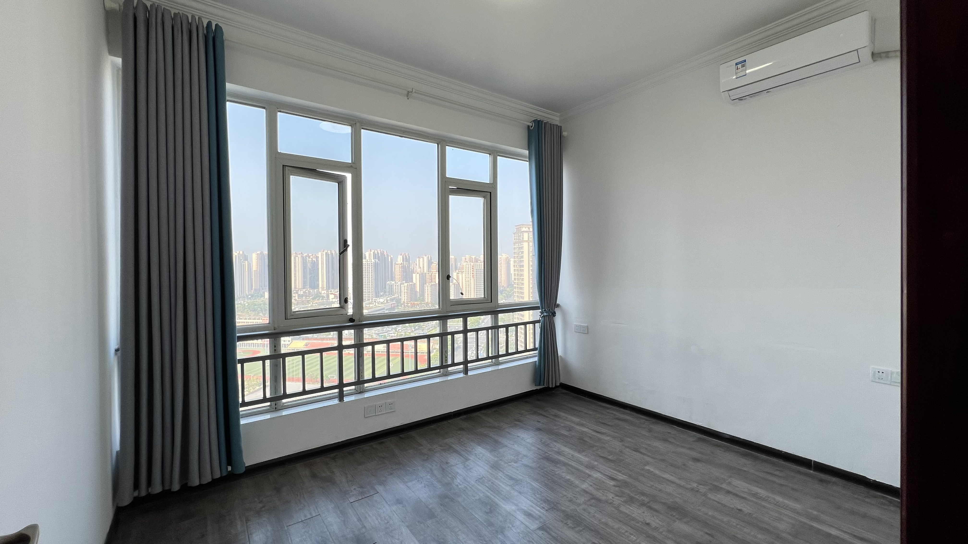 庐山一号  2室1厅1卫    46.8万 庐山一号  2室1厅1卫    46.8万室内图