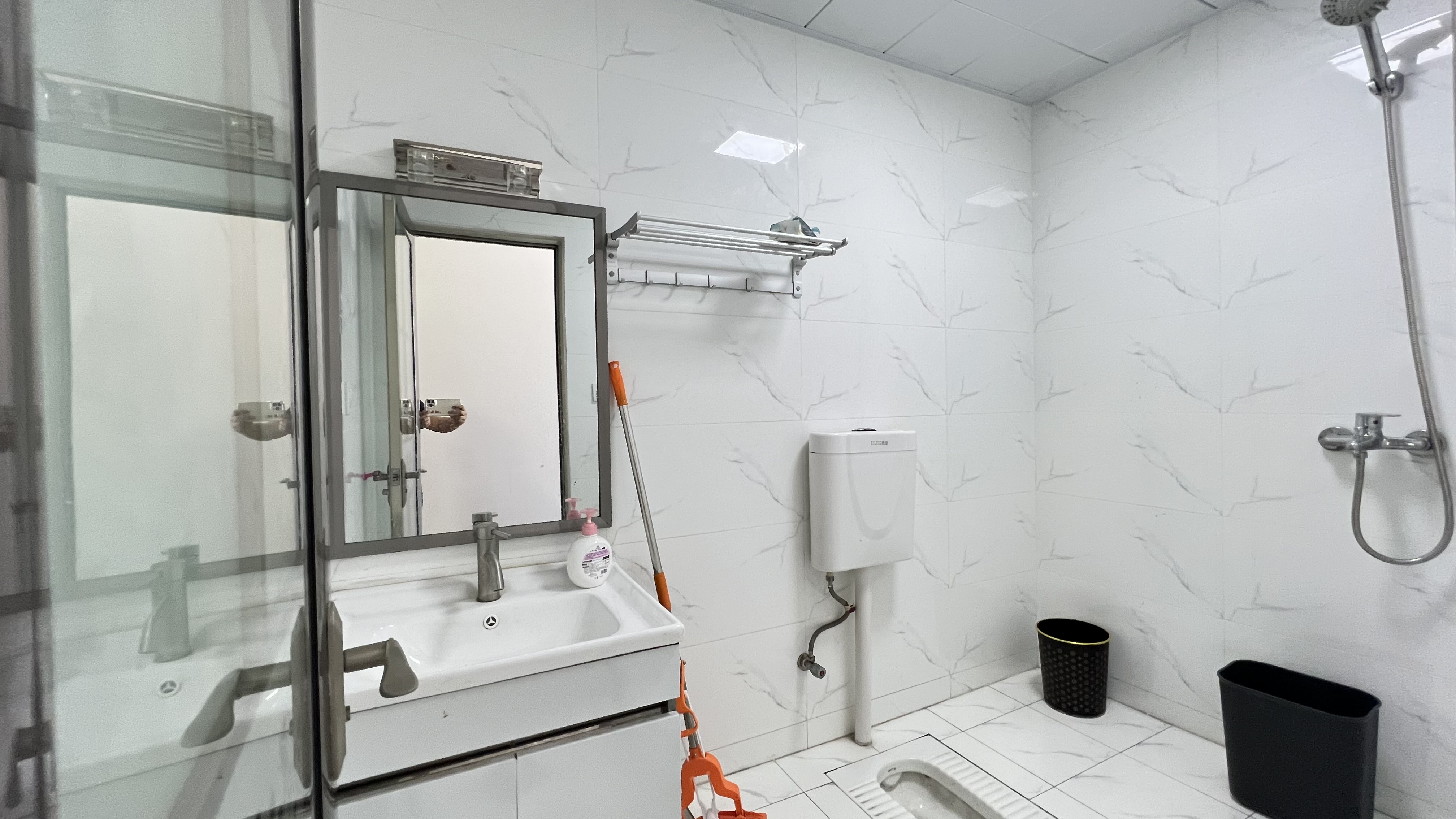 庐山一号  2室1厅1卫    46.8万 庐山一号  2室1厅1卫    46.8万室内图