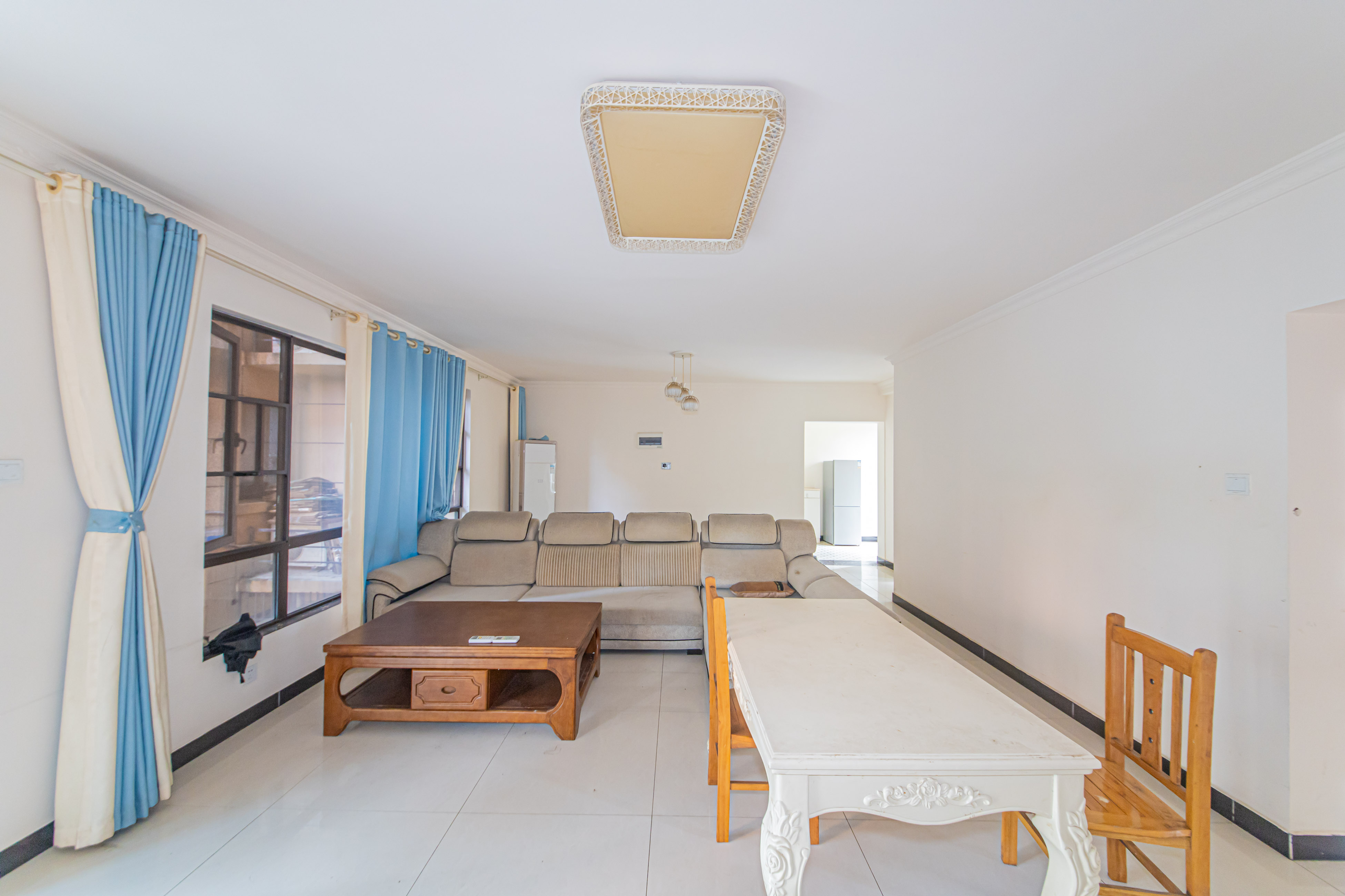 鑫远悦城（鑫远悦时代）  3室2厅2卫    116.0万客厅