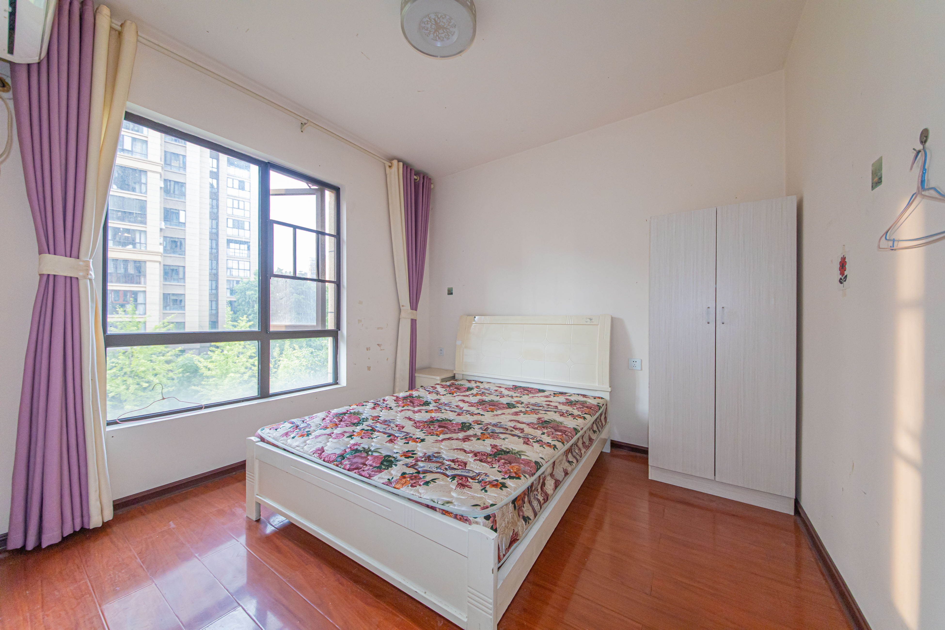 鑫远悦城（鑫远悦时代）  3室2厅2卫    116.0万卧室