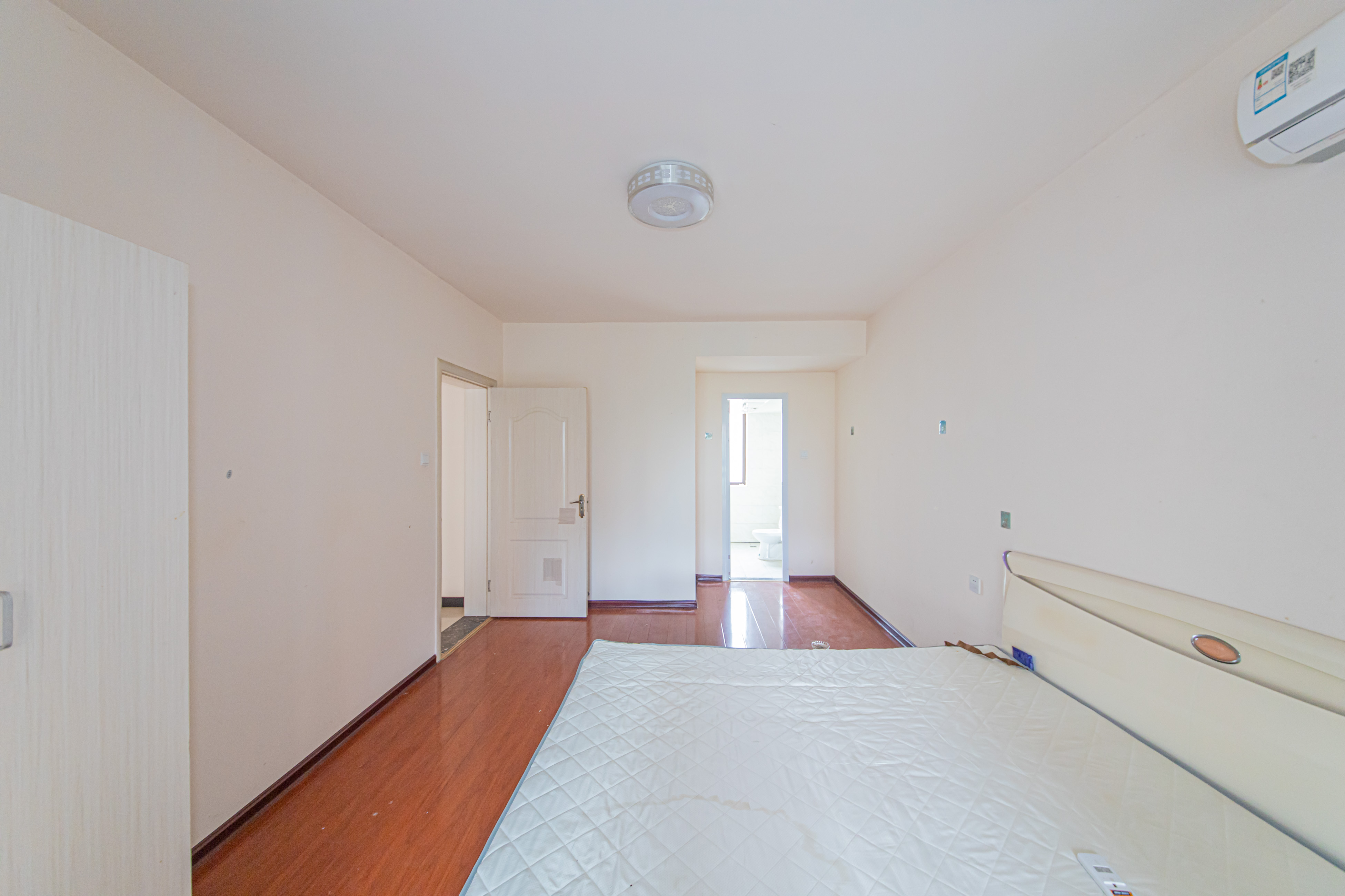 鑫远悦城（鑫远悦时代）  3室2厅2卫    116.0万卧室