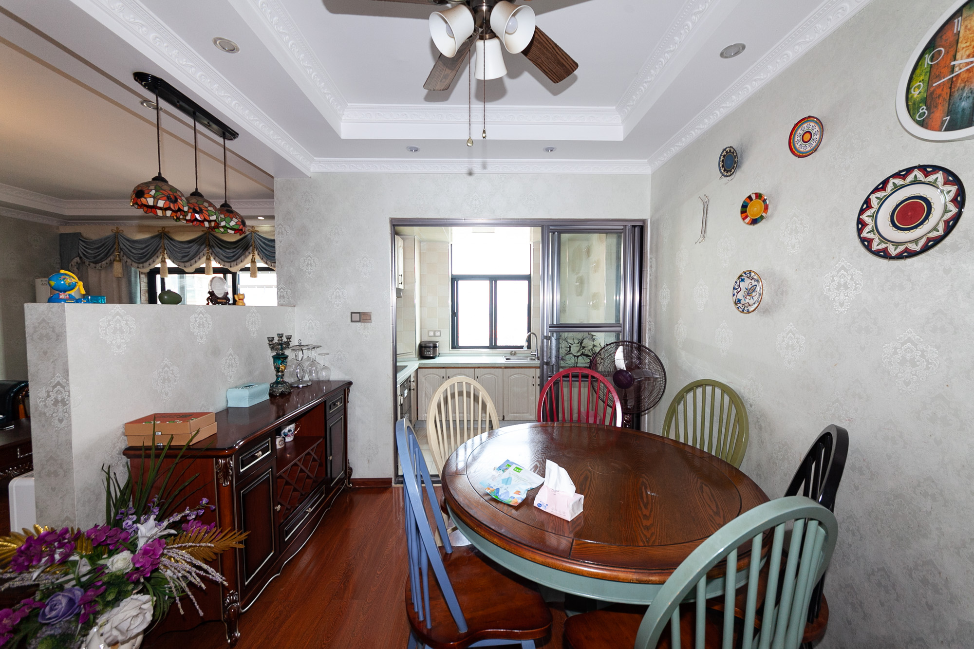 珠江东方明珠(新地东方明珠)一二期 3室2厅2卫 134.0万 珠江东方明珠(新地东方明珠)一二期 3室2厅2卫 134.0万客厅