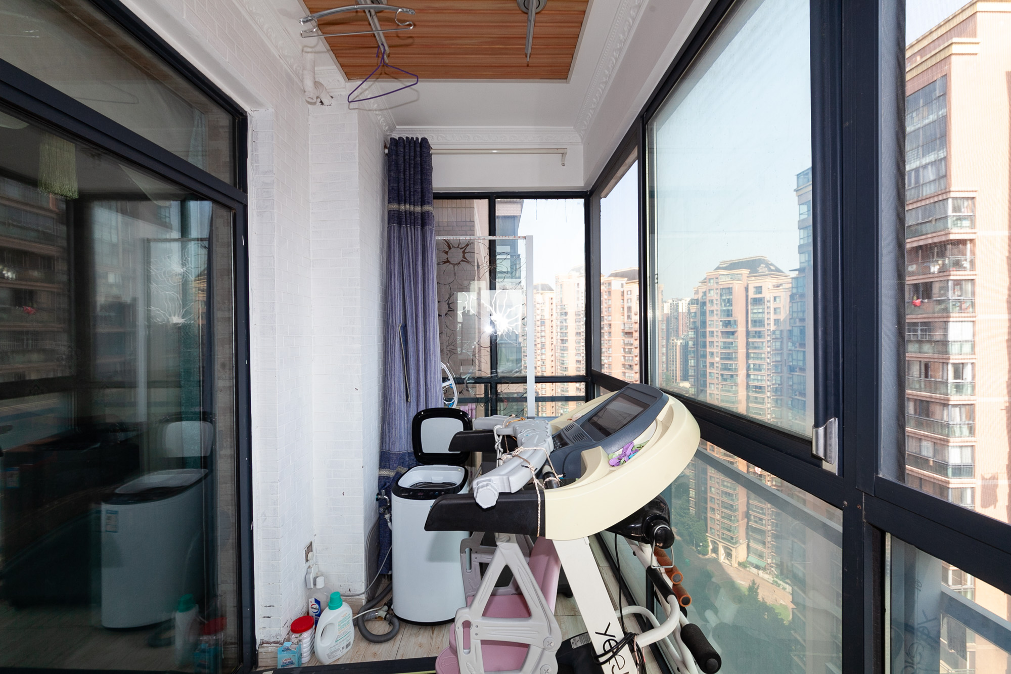 珠江东方明珠(新地东方明珠)一二期 3室2厅2卫 134.0万 珠江东方明珠(新地东方明珠)一二期 3室2厅2卫 134.0万阳台