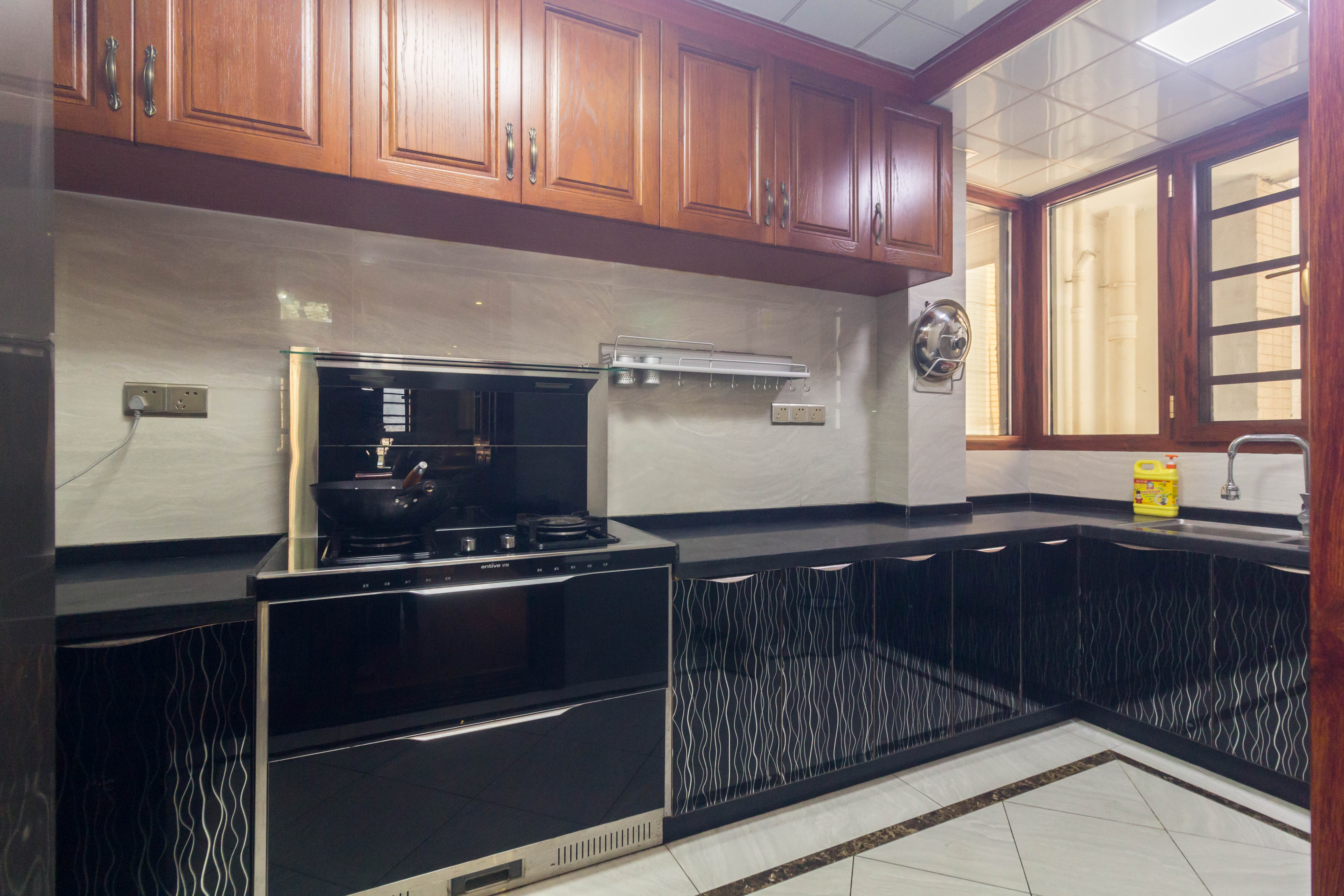 波隆城市花园 4室2厅2卫 105.0万 波隆城市花园 4室2厅2卫 105.0万厨房