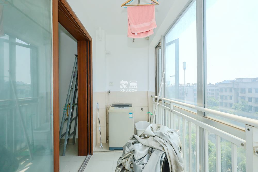 恒广国际景园  2室2厅1卫   66.00万