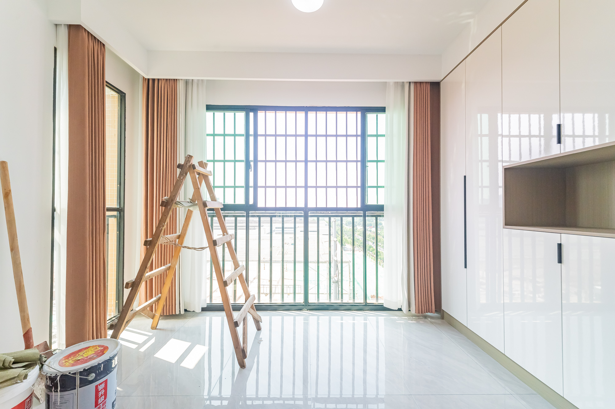 鹏基诺亚山林  3室2厅1卫    78.68万阳台