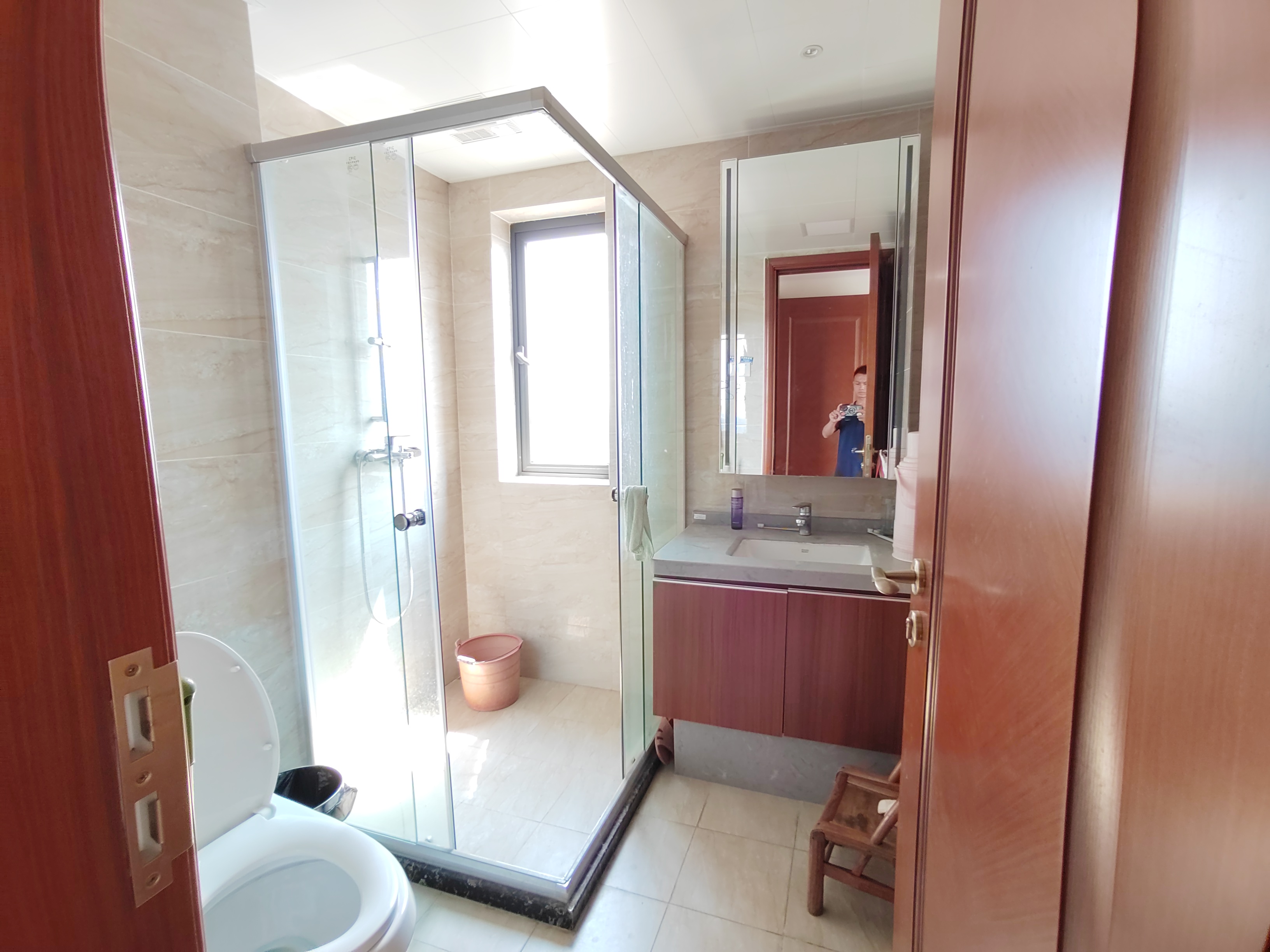 恒大华府  3室2厅2卫    85.0万 恒大华府  3室2厅2卫    85.0万室内图