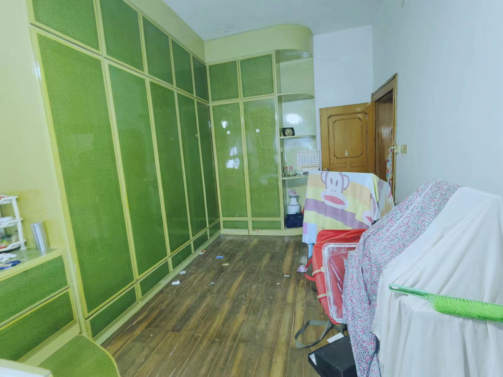 麻园一村  2室1厅1卫    20.0万 麻园一村  2室1厅1卫    20.0万室内图