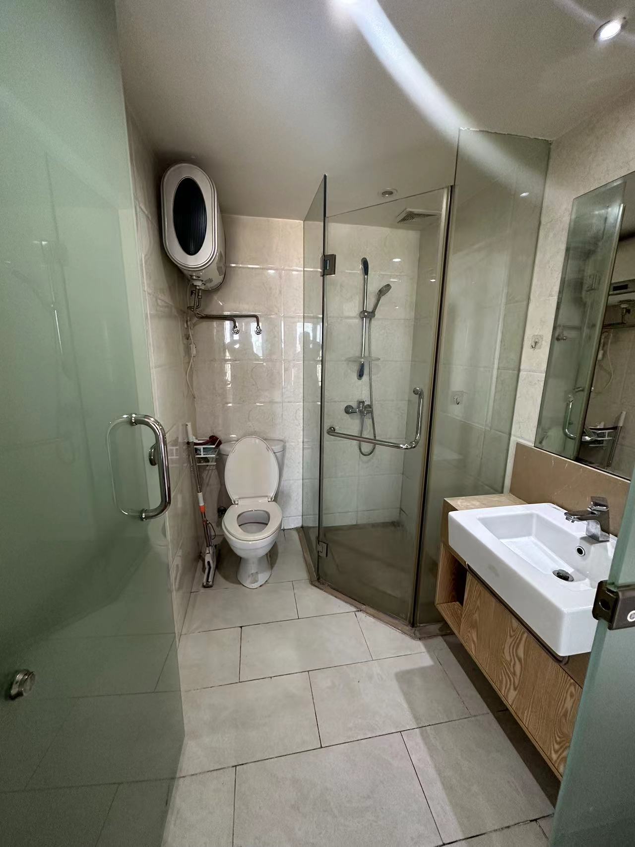 大汉希尔顿 1室1厅1卫 35.8万 大汉希尔顿 1室1厅1卫 35.8万室内图