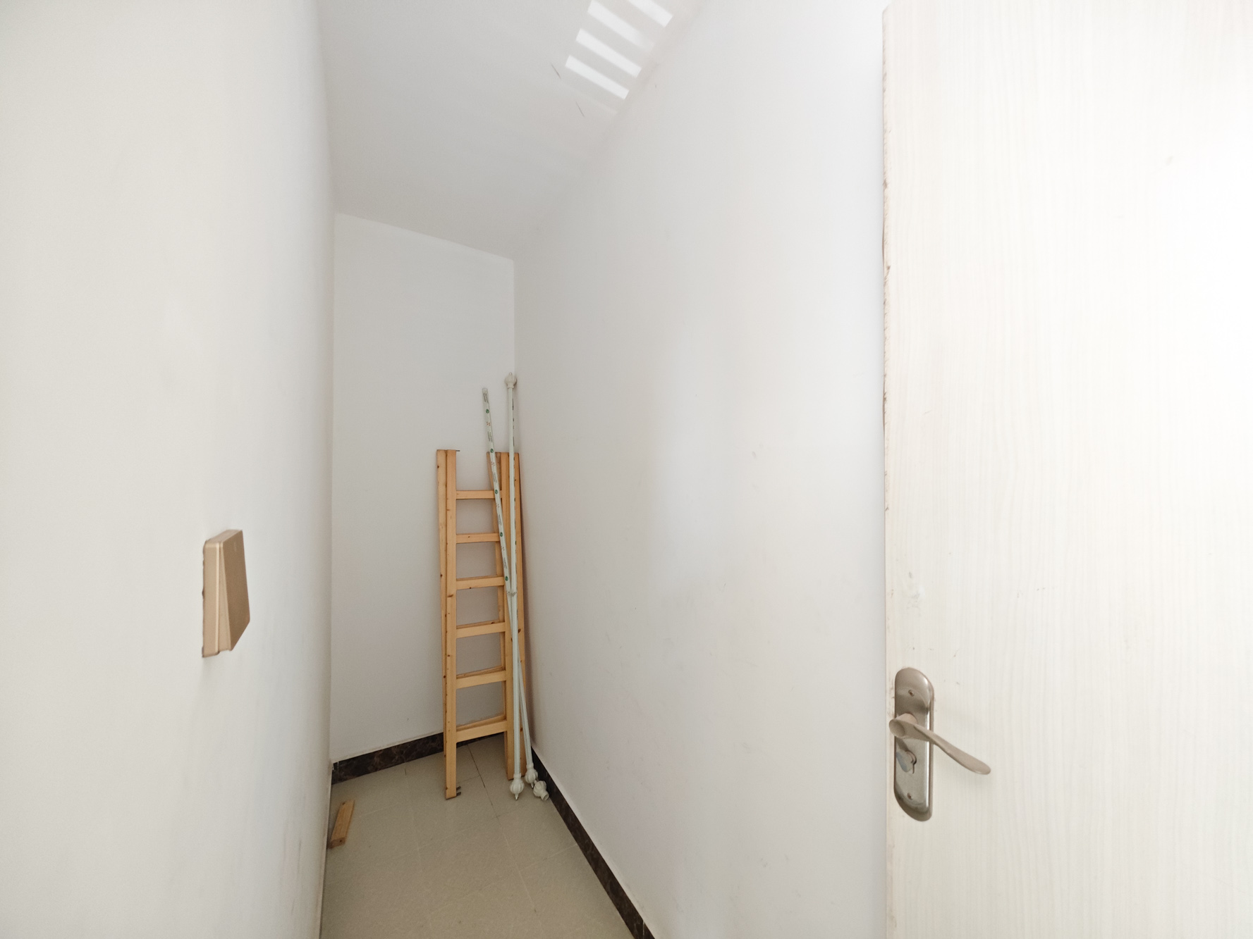 保利城（中航城国际社区、郡原美村）  4室2厅2卫   153.80万其他