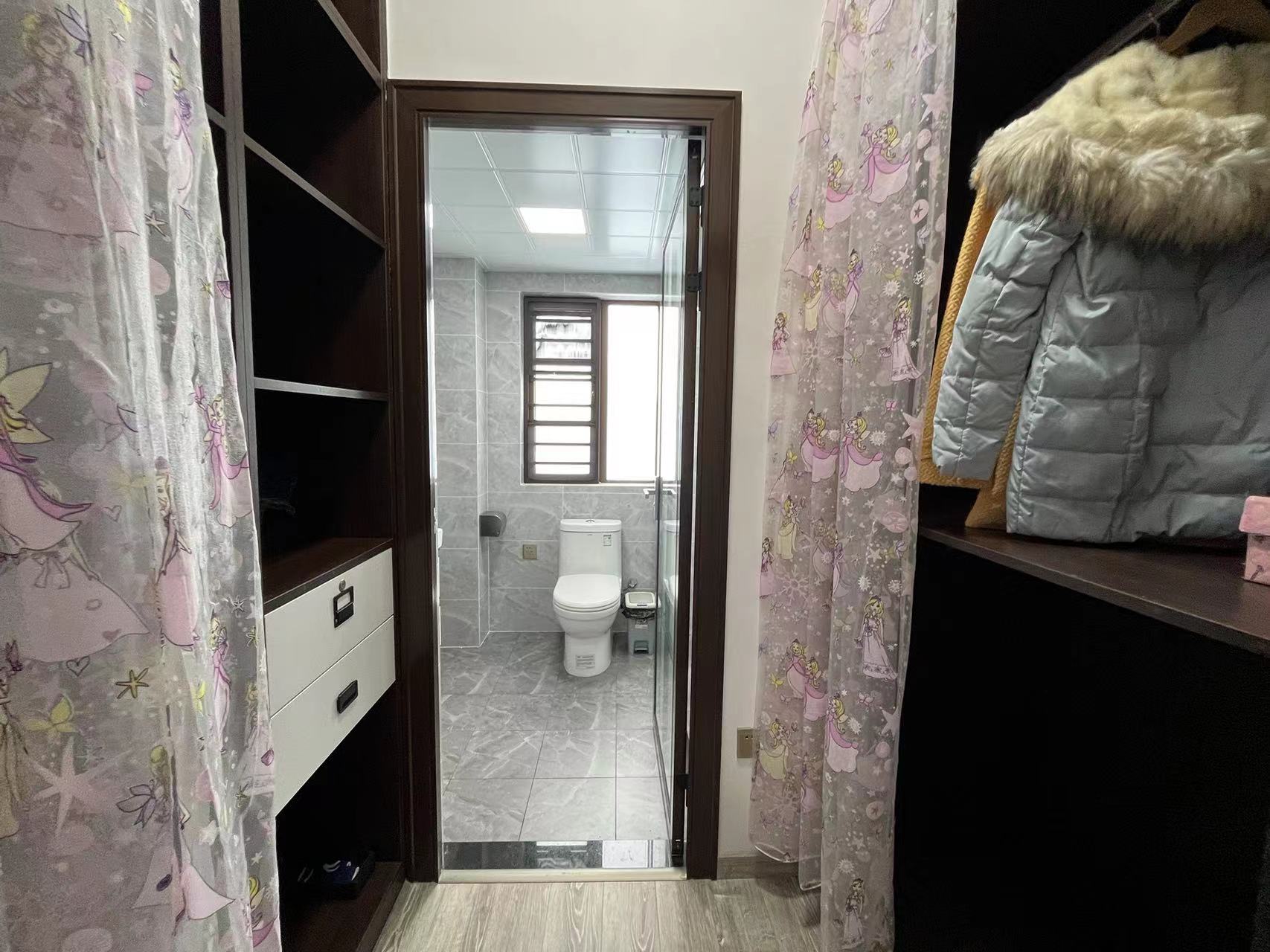 金轮津桥华府 4室2厅2卫 130.0万 金轮津桥华府 4室2厅2卫 130.0万室内图