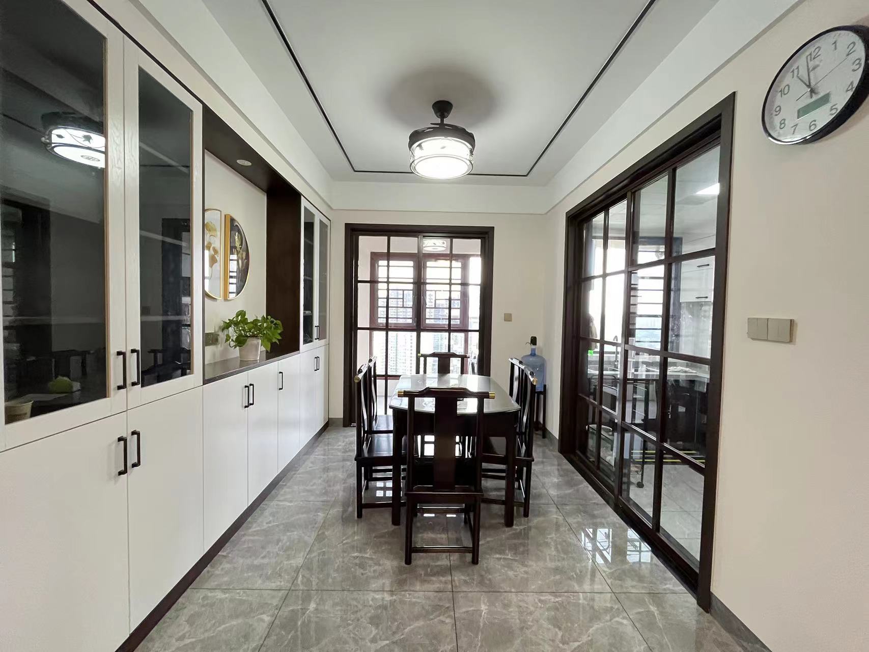 金轮津桥华府 4室2厅2卫 130.0万 金轮津桥华府 4室2厅2卫 130.0万室内图