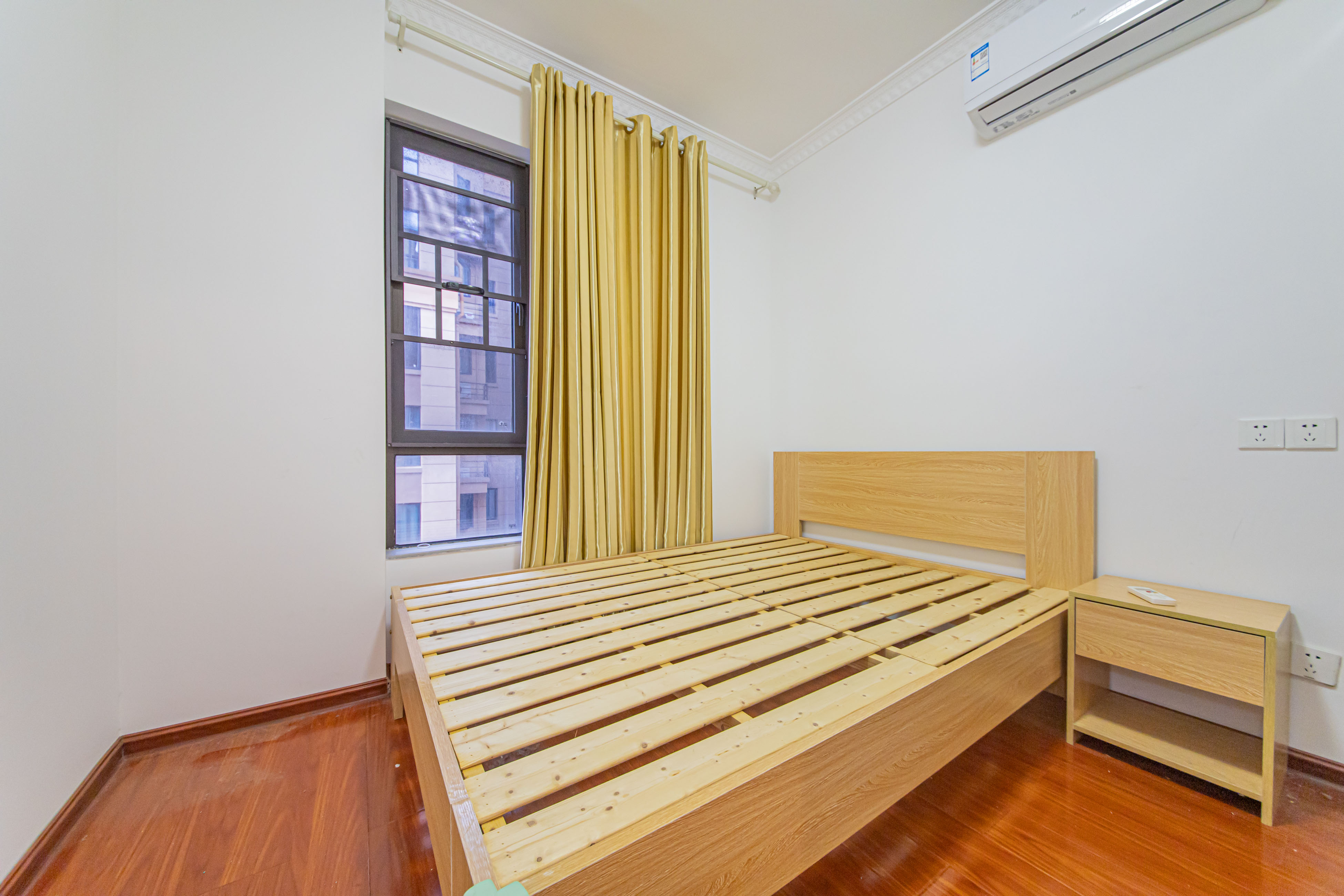 鑫远悦城(鑫远悦时代) 3室2厅1卫 85.00万 鑫远悦城(鑫远悦时代) 3室2厅1卫 85.00万卧室